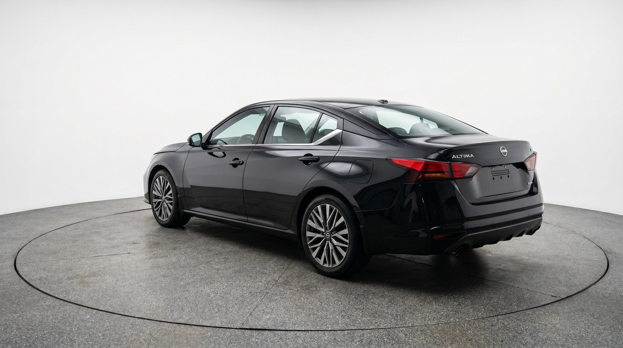 Thumbnail: 2025 Nissan Altima - 6