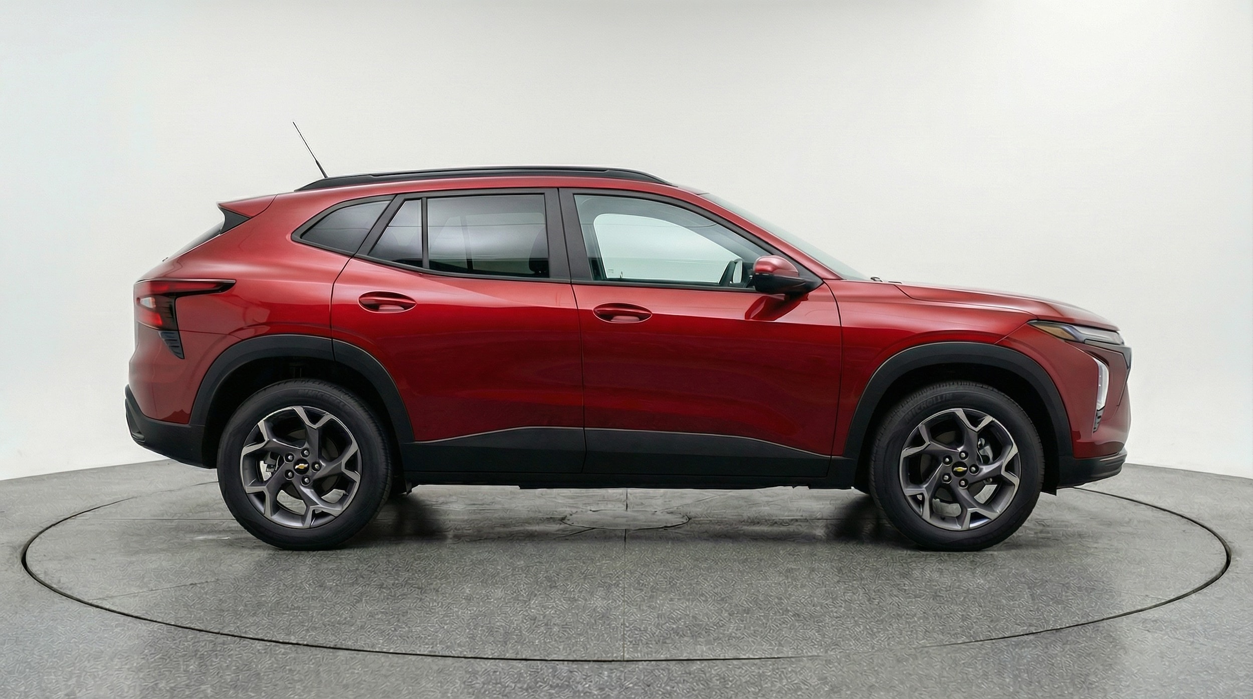 Thumbnail: 2025 Chevrolet Trax - 8