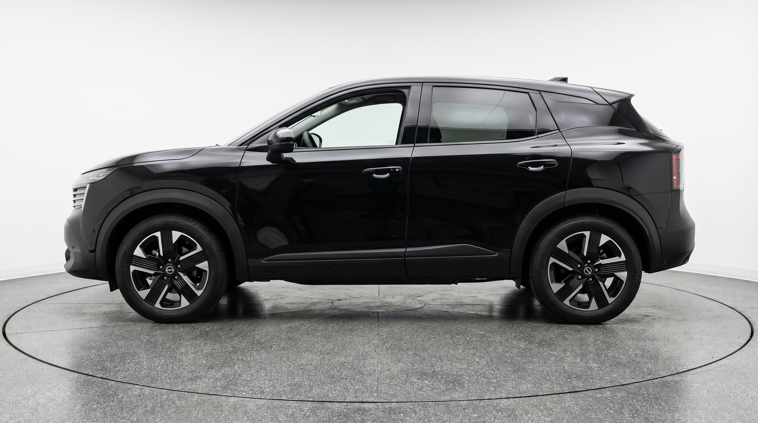 Thumbnail: 2026 Nissan Kicks - 5