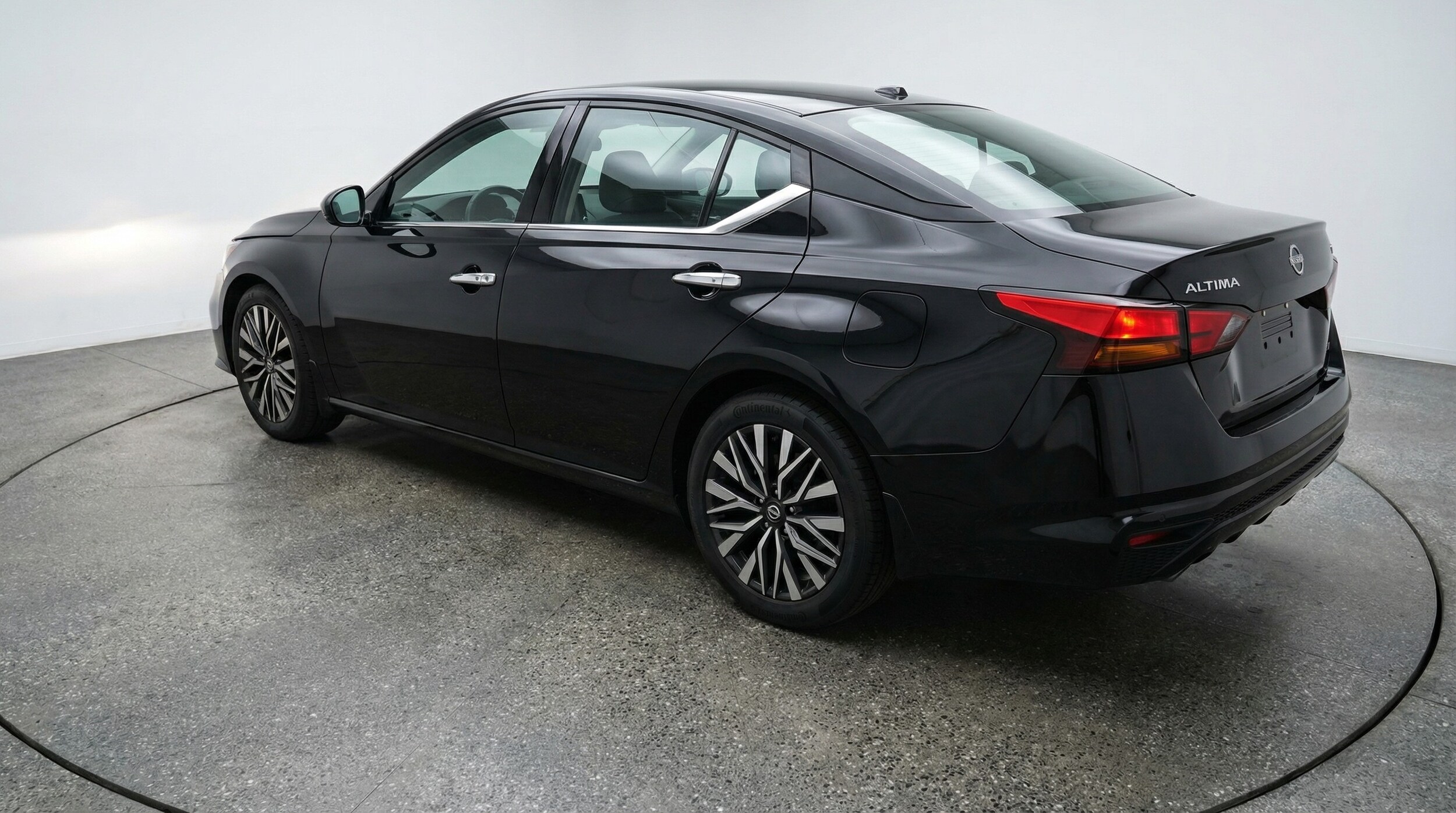 Thumbnail: 2025 Nissan Altima - 5