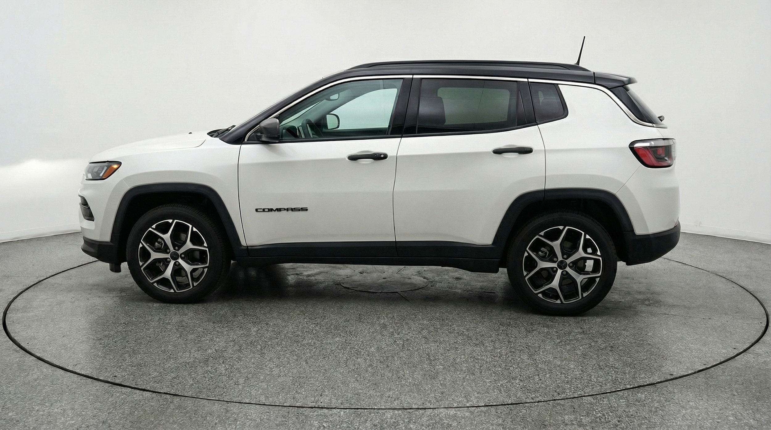 Thumbnail: 2025 Jeep Compass - 4