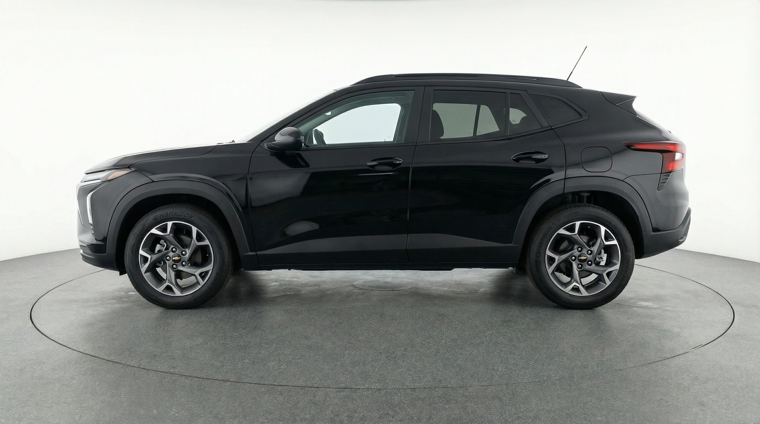 Thumbnail: 2025 Chevrolet Trax - 4