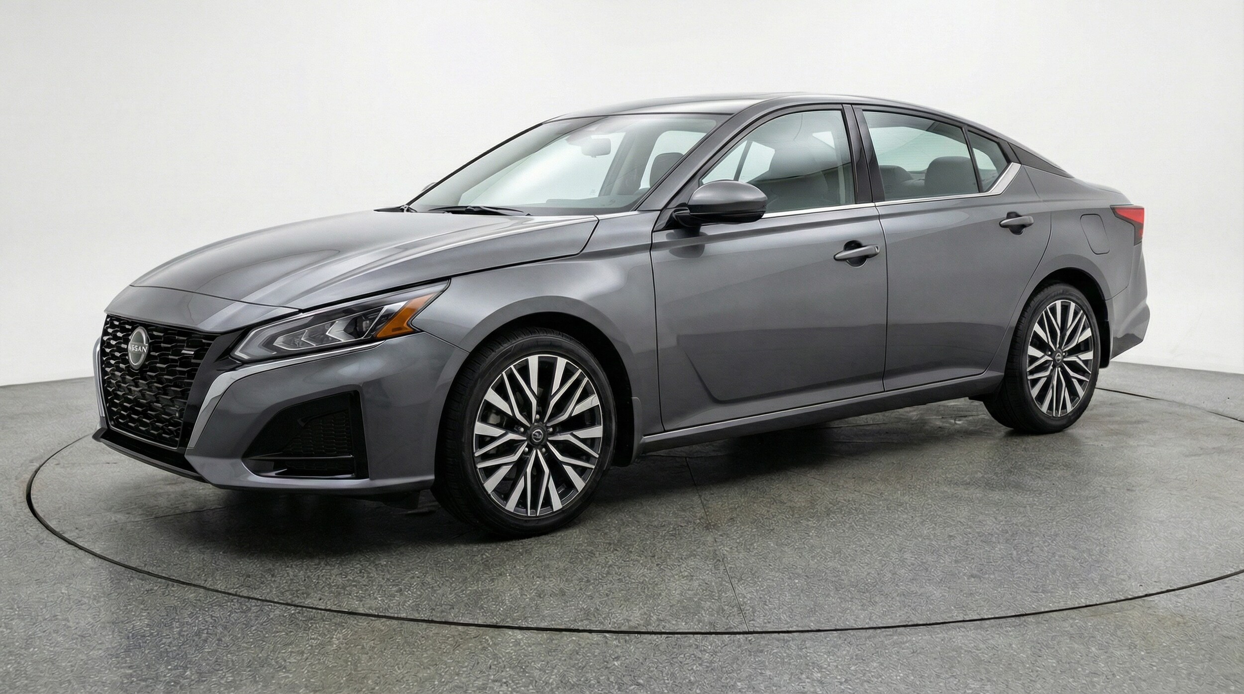 Thumbnail: 2025 Nissan Altima - 3