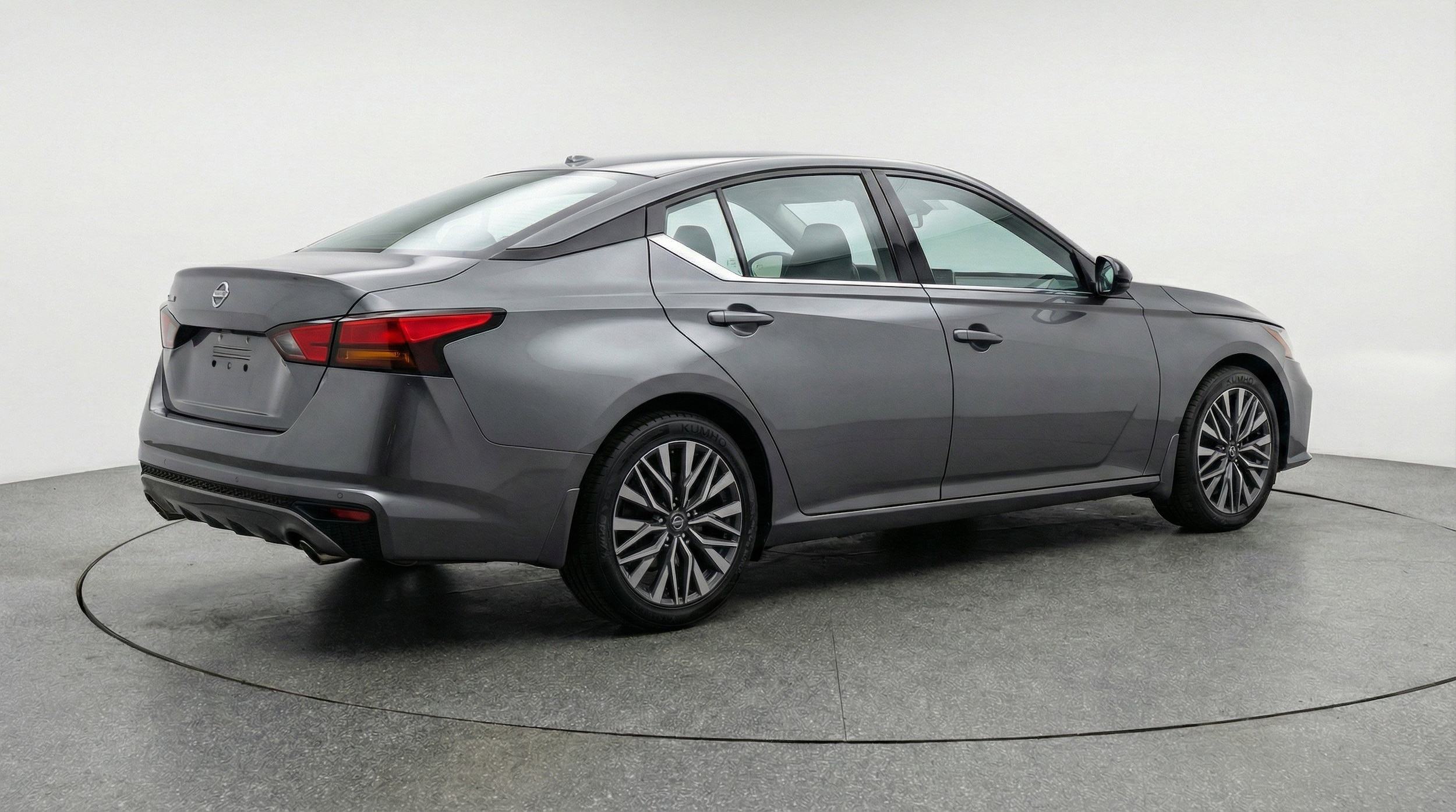 Thumbnail: 2025 Nissan Altima - 9