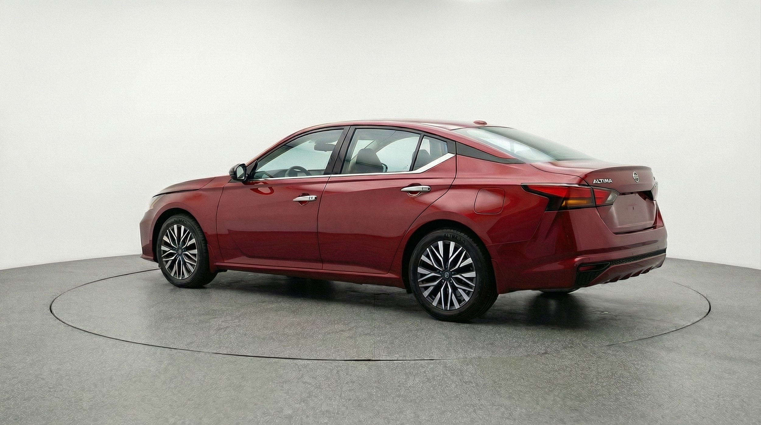 Thumbnail: 2025 Nissan Altima - 5