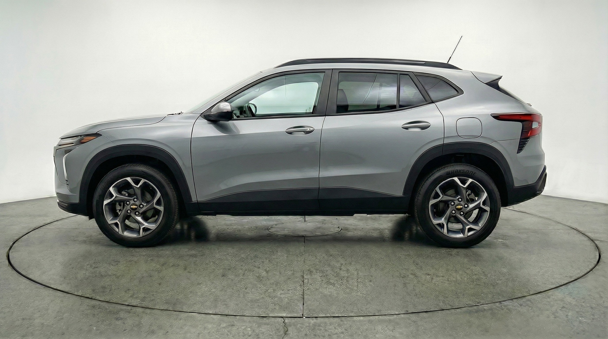 Thumbnail: 2025 Chevrolet Trax - 5