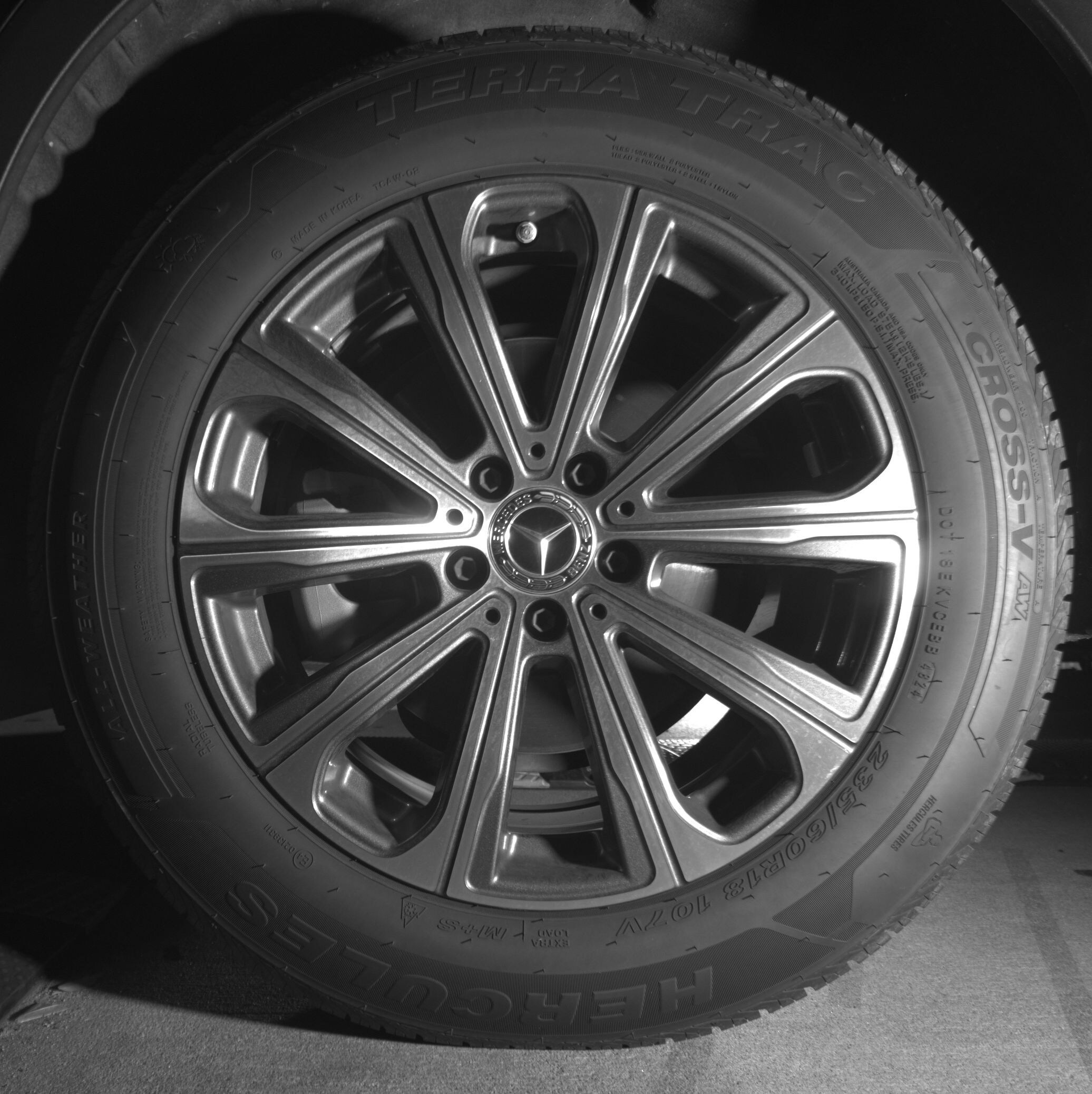 Thumbnail: 2024 Mercedes-Benz GLC - 11