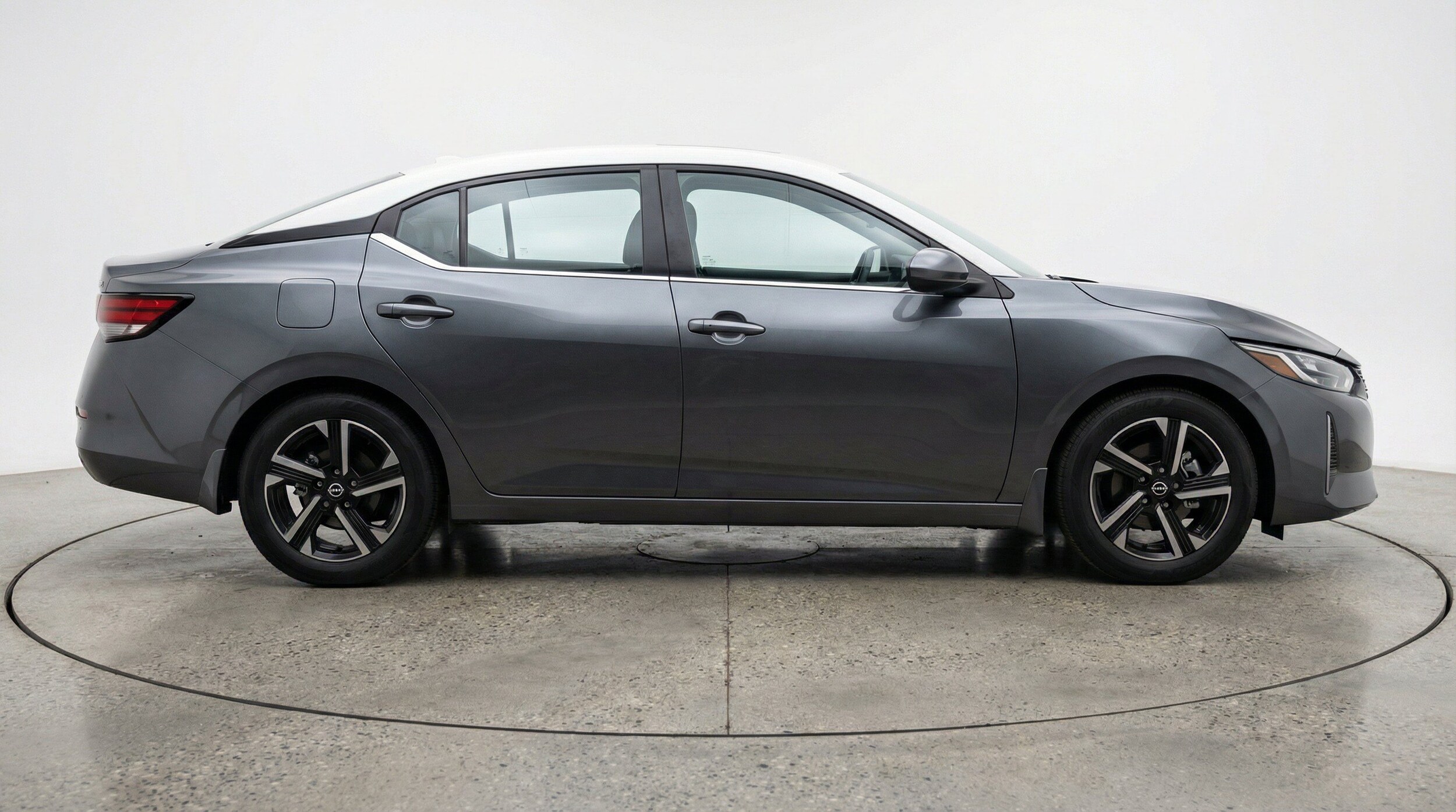 Thumbnail: 2025 Nissan Sentra - 11