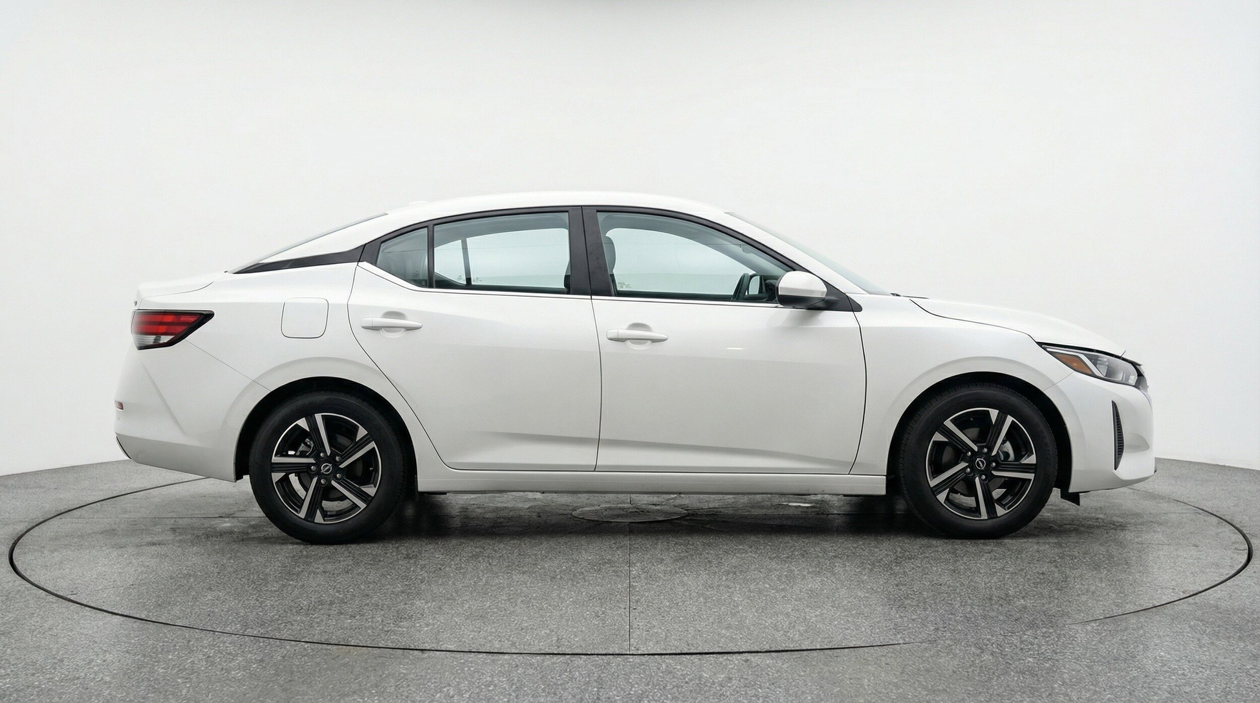 Thumbnail: 2025 Nissan Sentra - 11