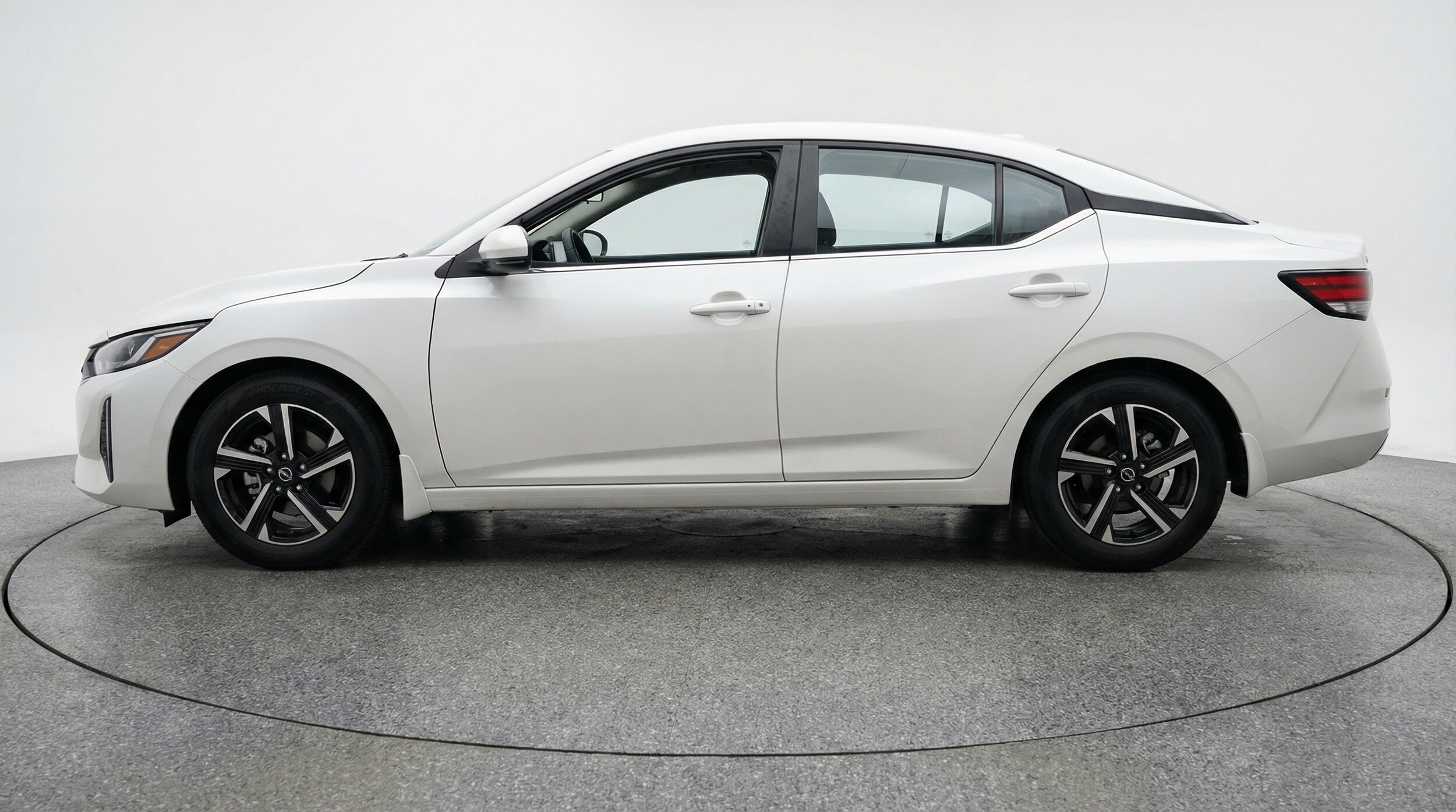 Thumbnail: 2025 Nissan Sentra - 4