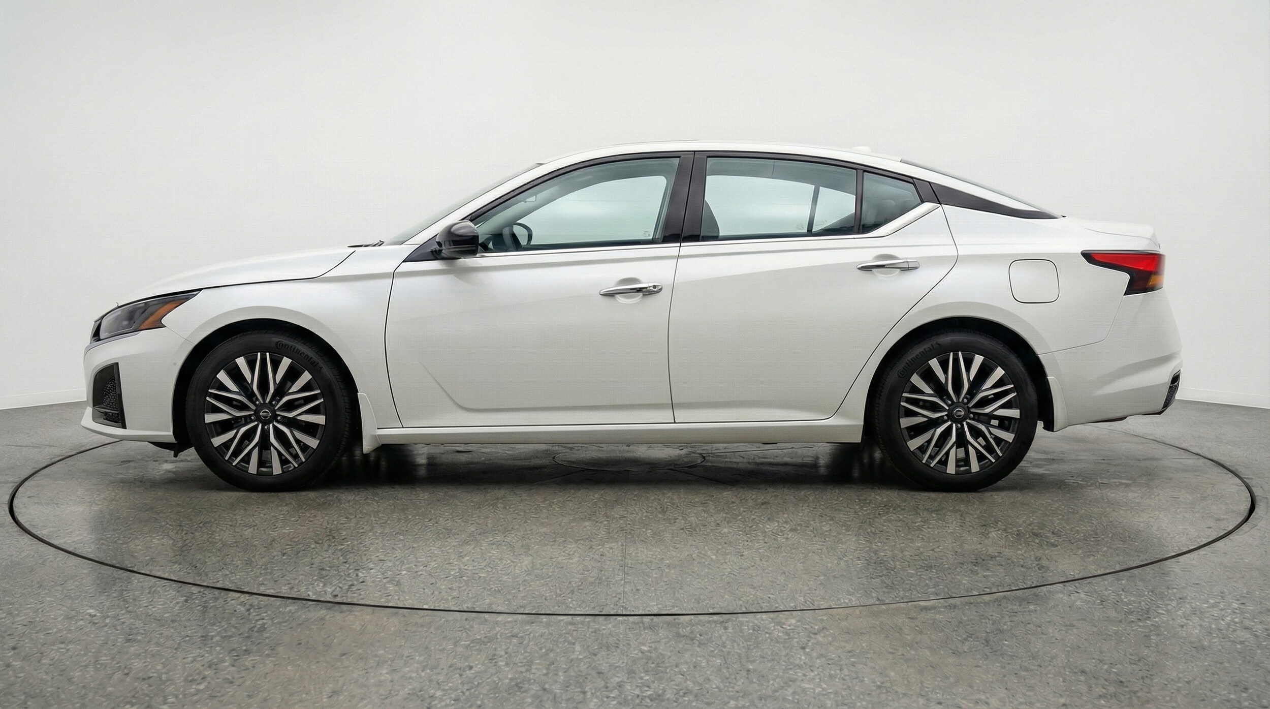 Thumbnail: 2025 Nissan Altima - 4