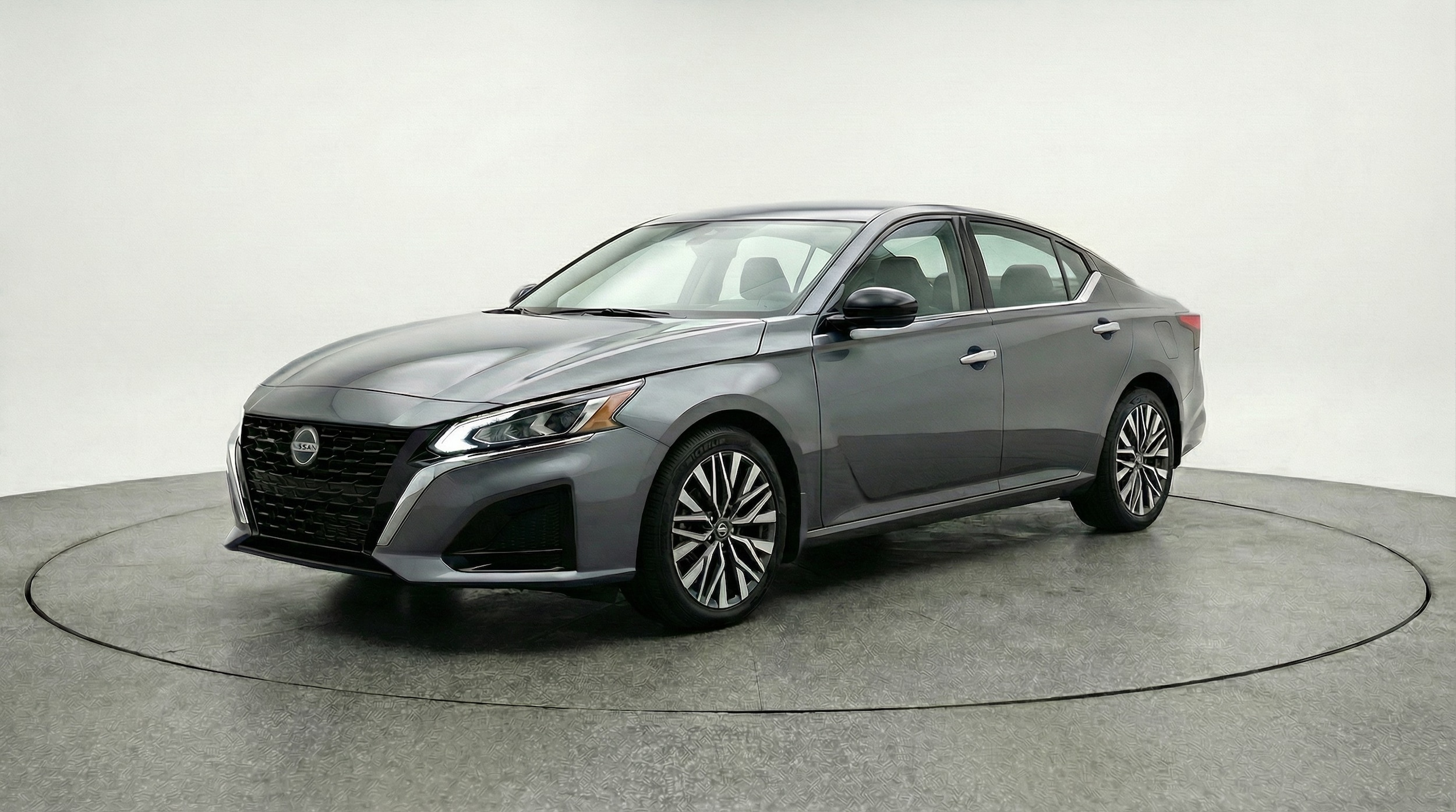 Thumbnail: 2025 Nissan Altima - 3