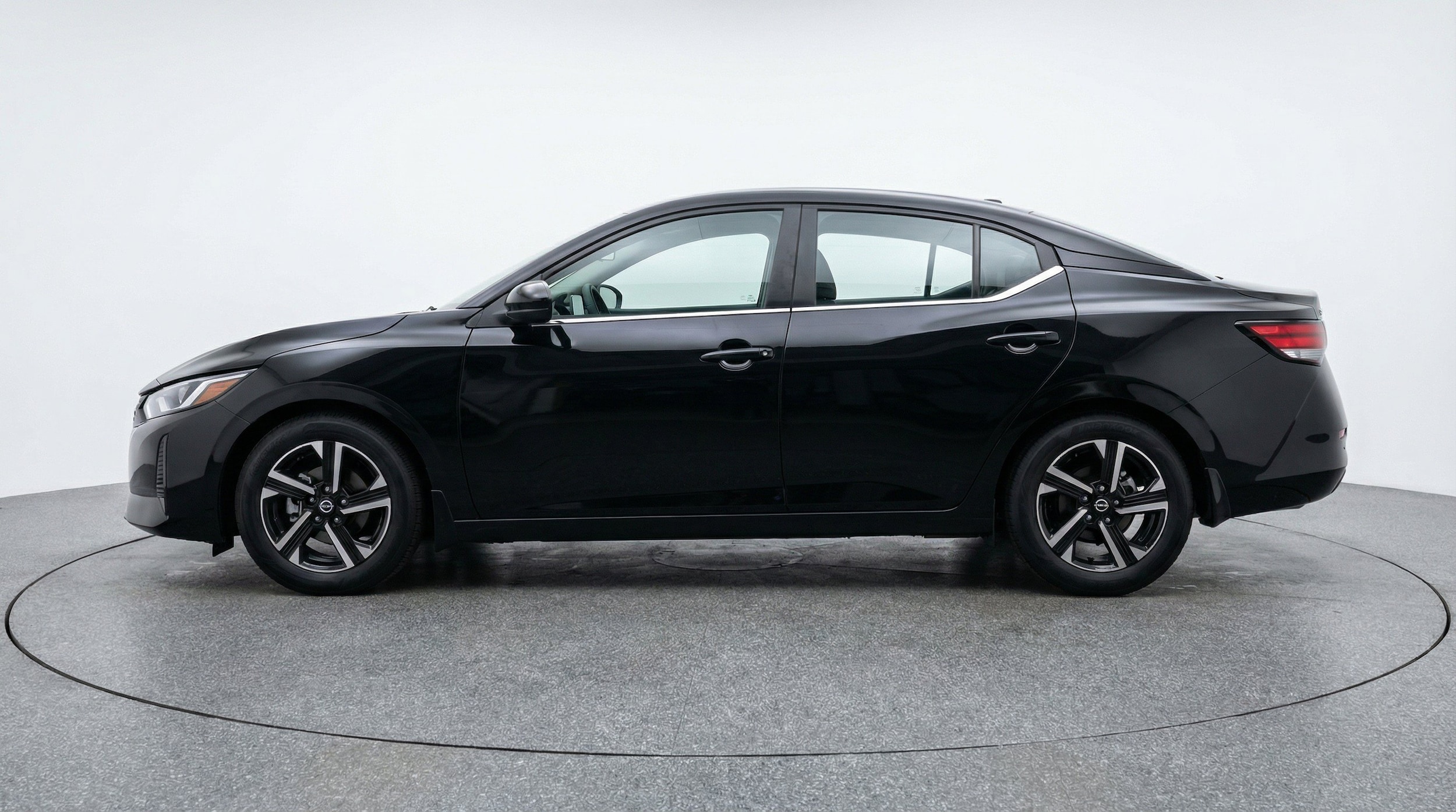 Thumbnail: 2025 Nissan Sentra - 5