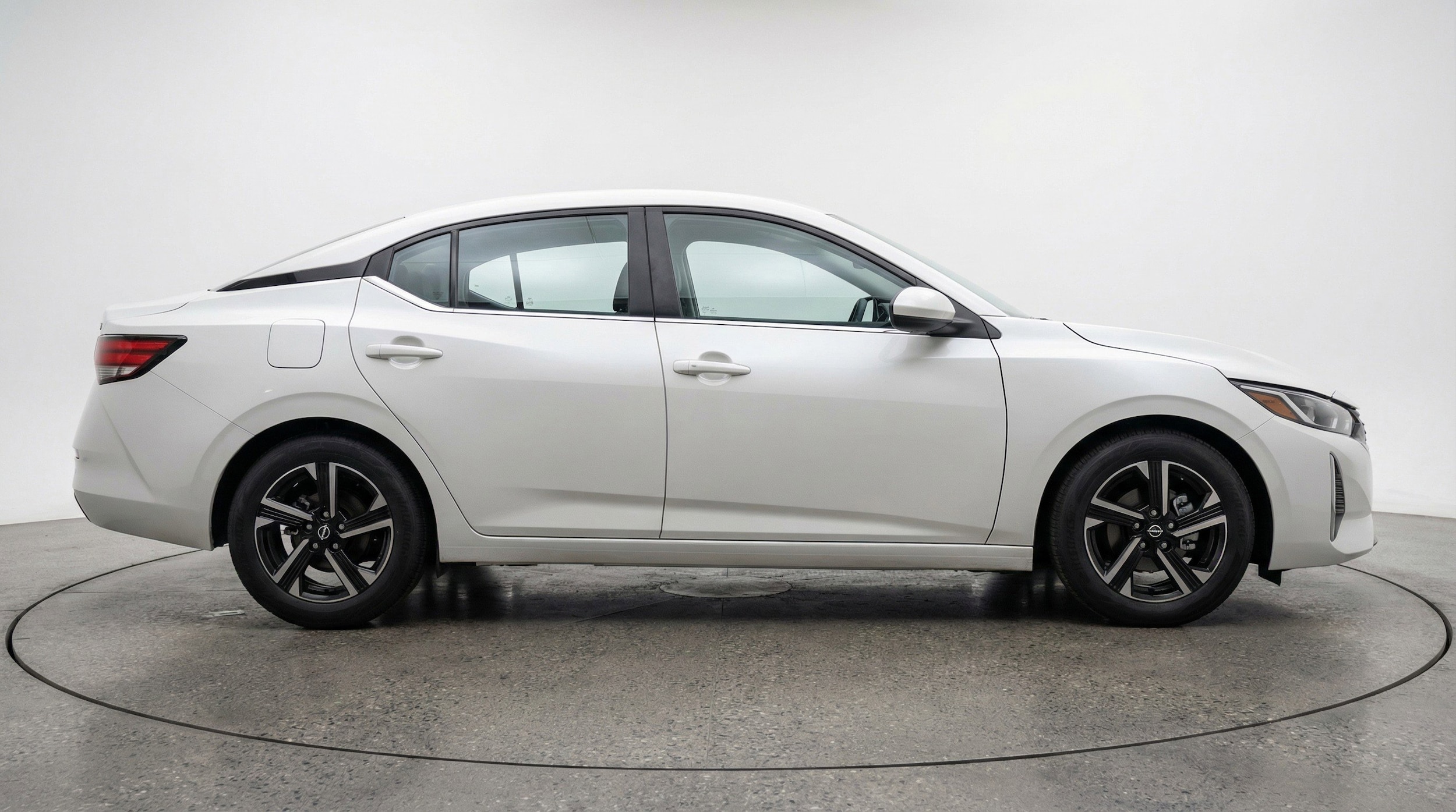 Thumbnail: 2025 Nissan Sentra - 11