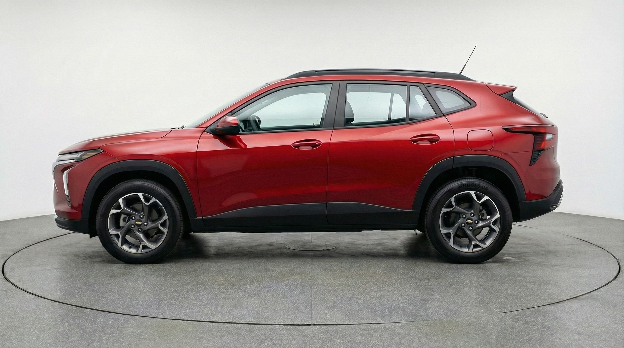 Thumbnail: 2025 Chevrolet Trax - 4