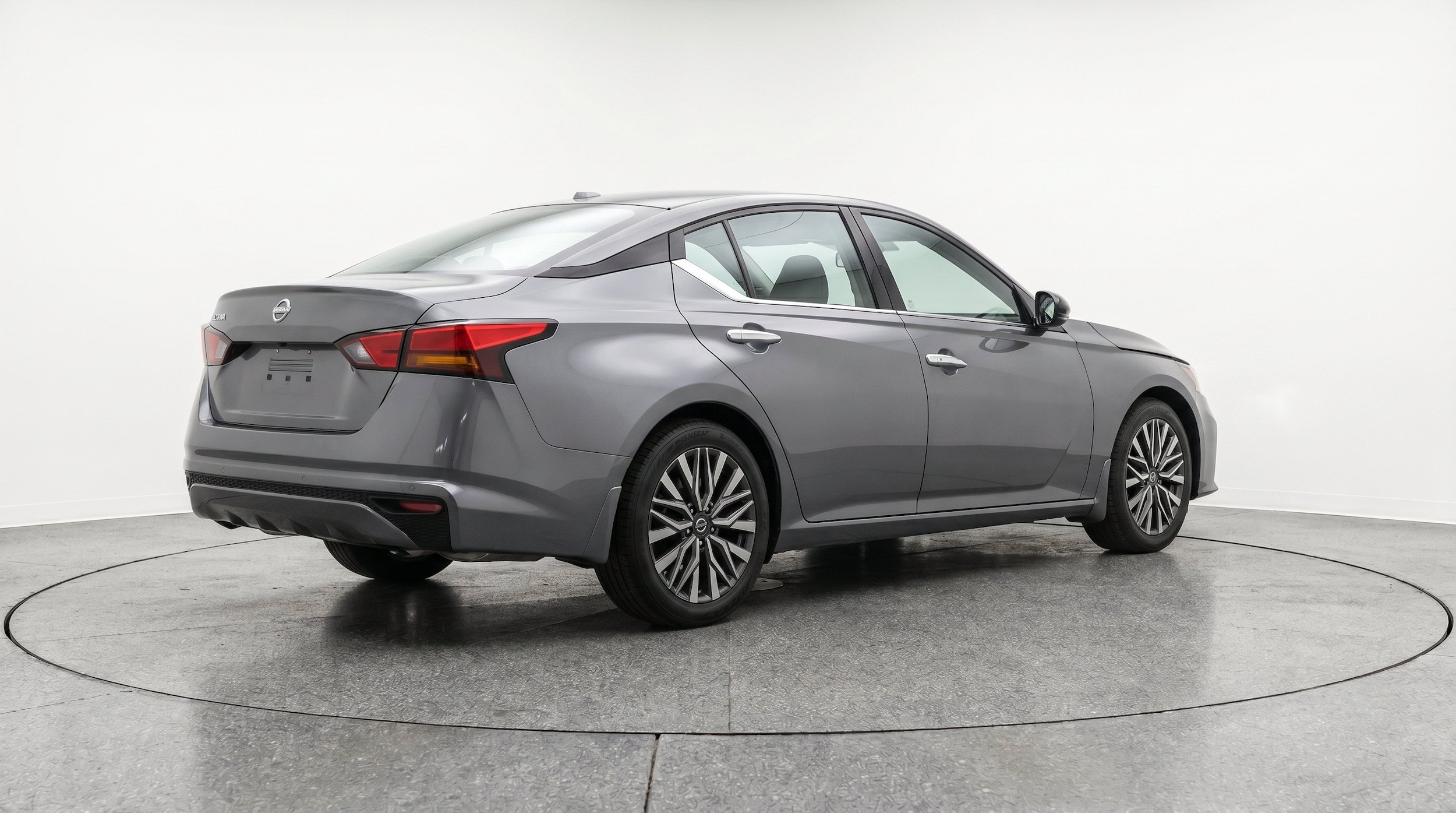 Thumbnail: 2025 Nissan Altima - 9
