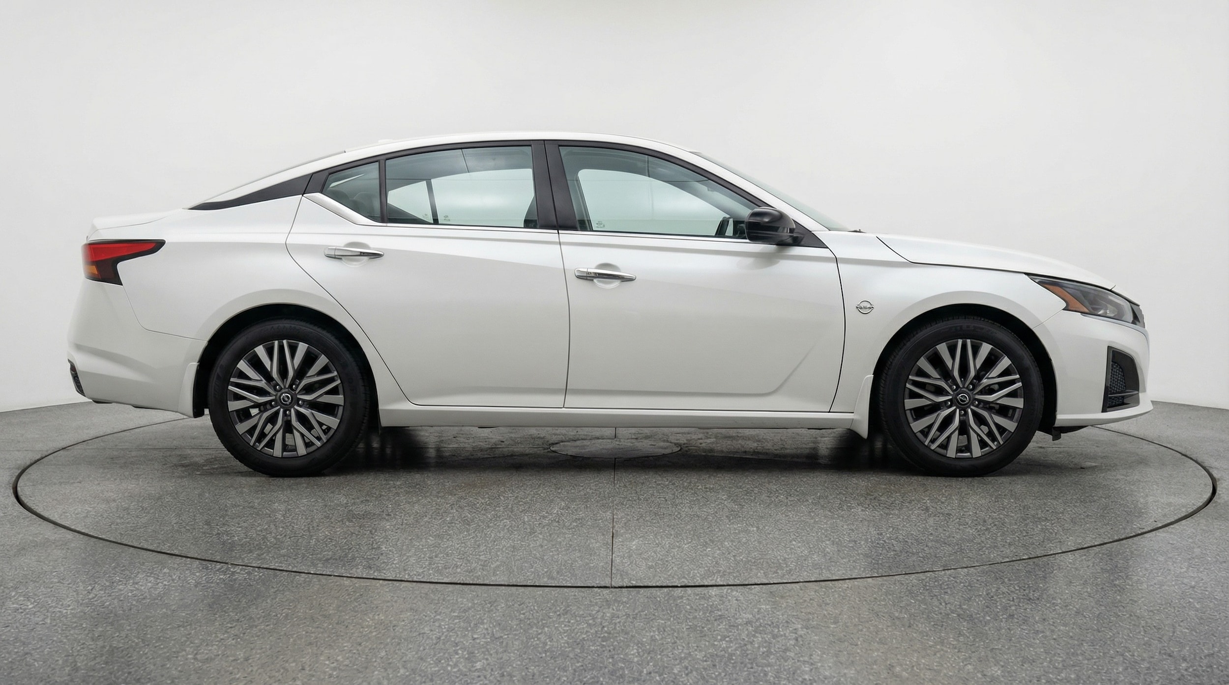 Thumbnail: 2025 Nissan Altima - 8