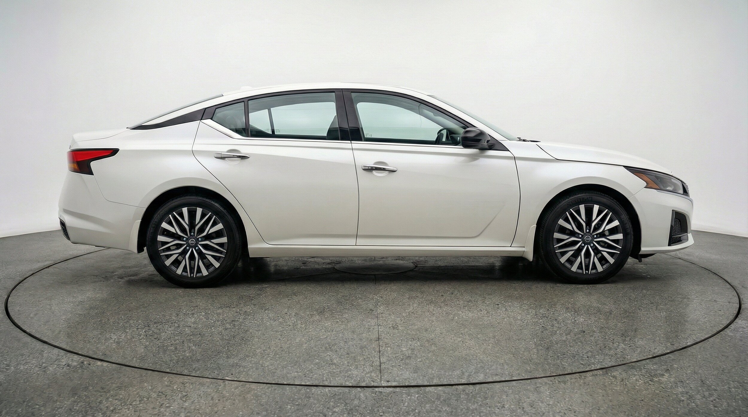 Thumbnail: 2025 Nissan Altima - 11