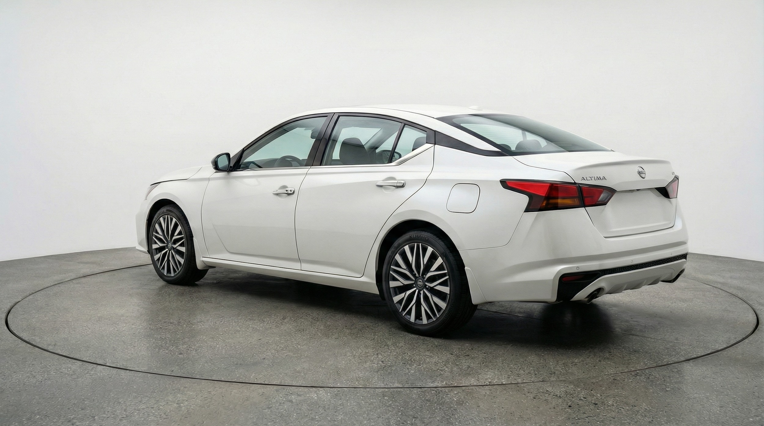 Thumbnail: 2025 Nissan Altima - 5