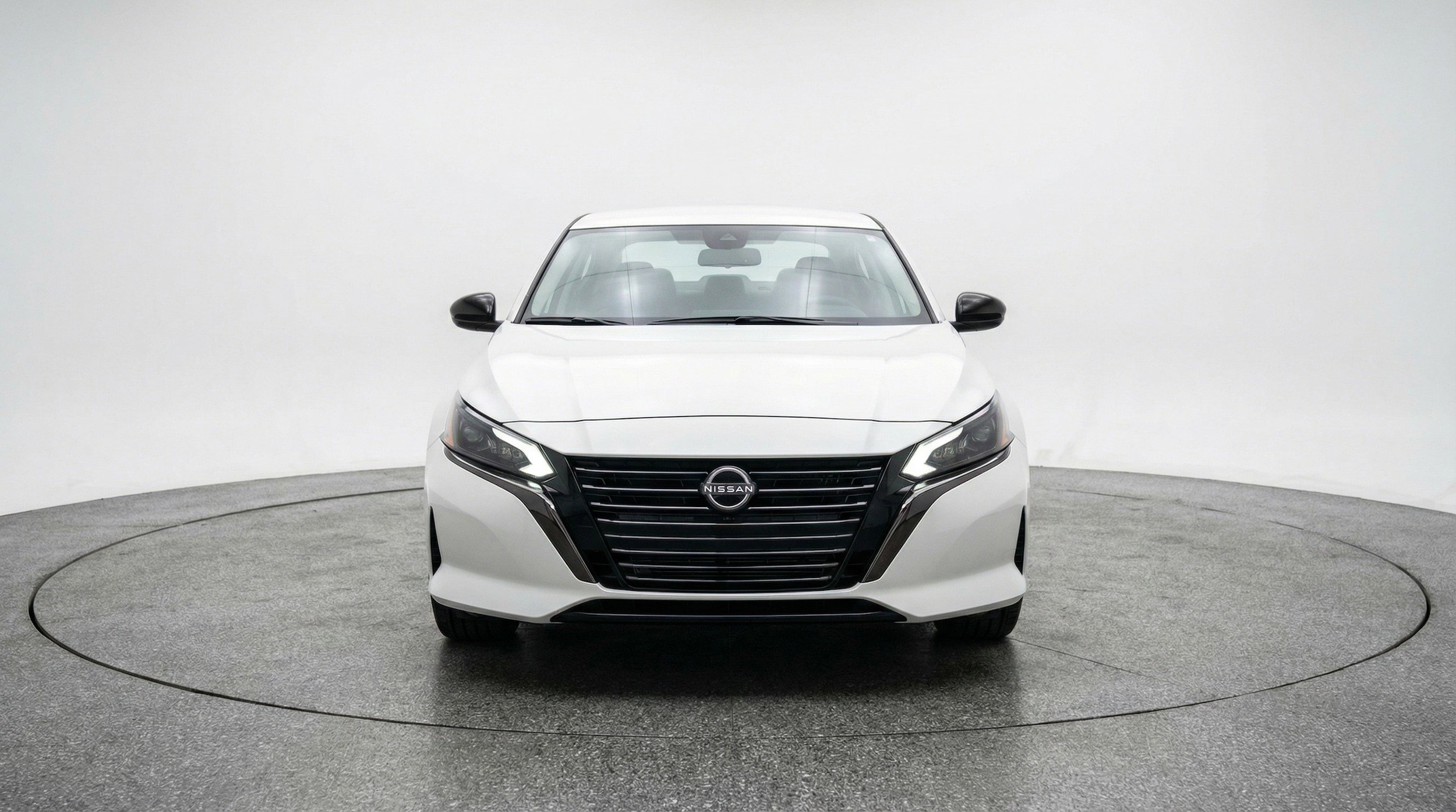 Thumbnail: 2025 Nissan Altima - 2