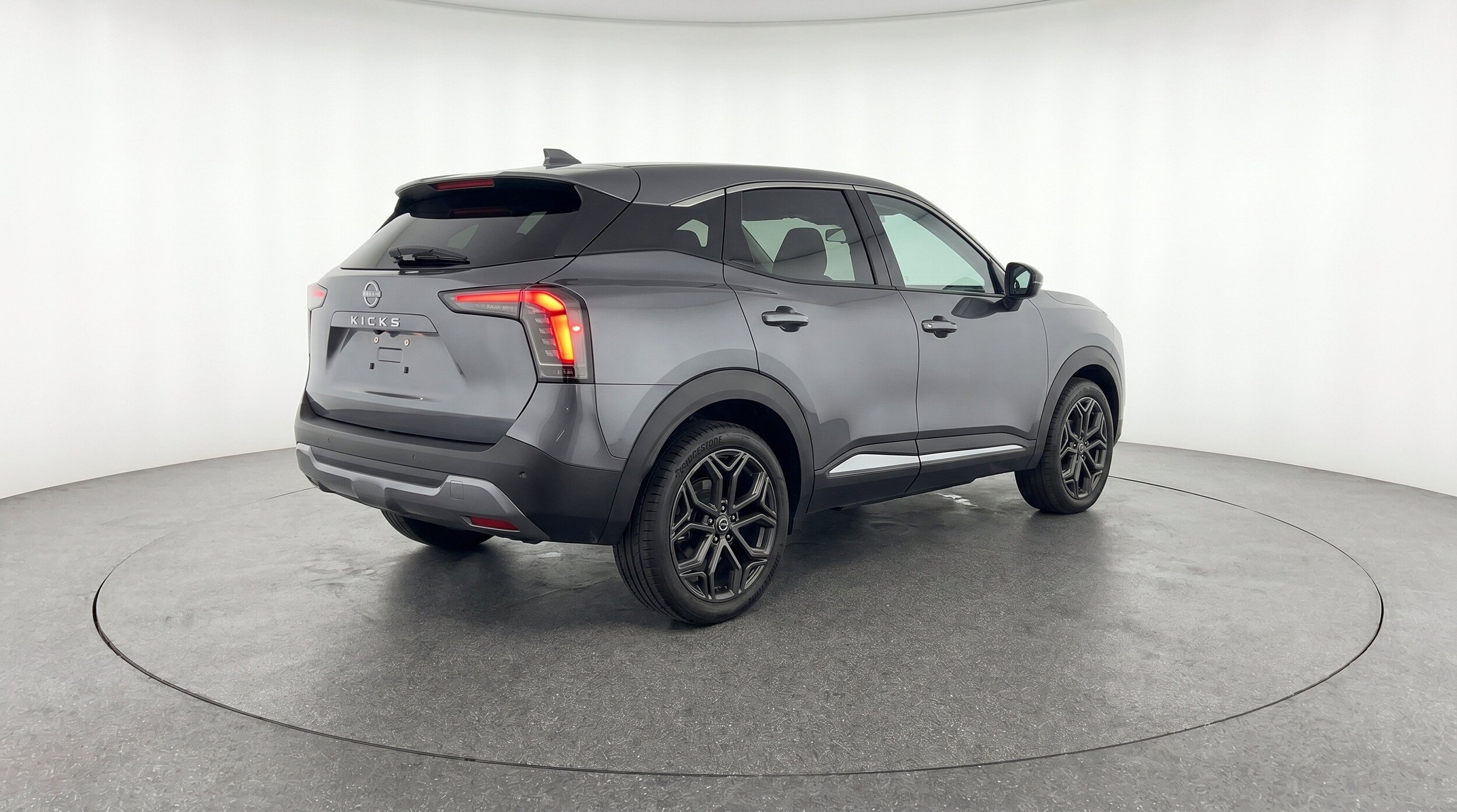 Thumbnail: 2026 Nissan Kicks - 9