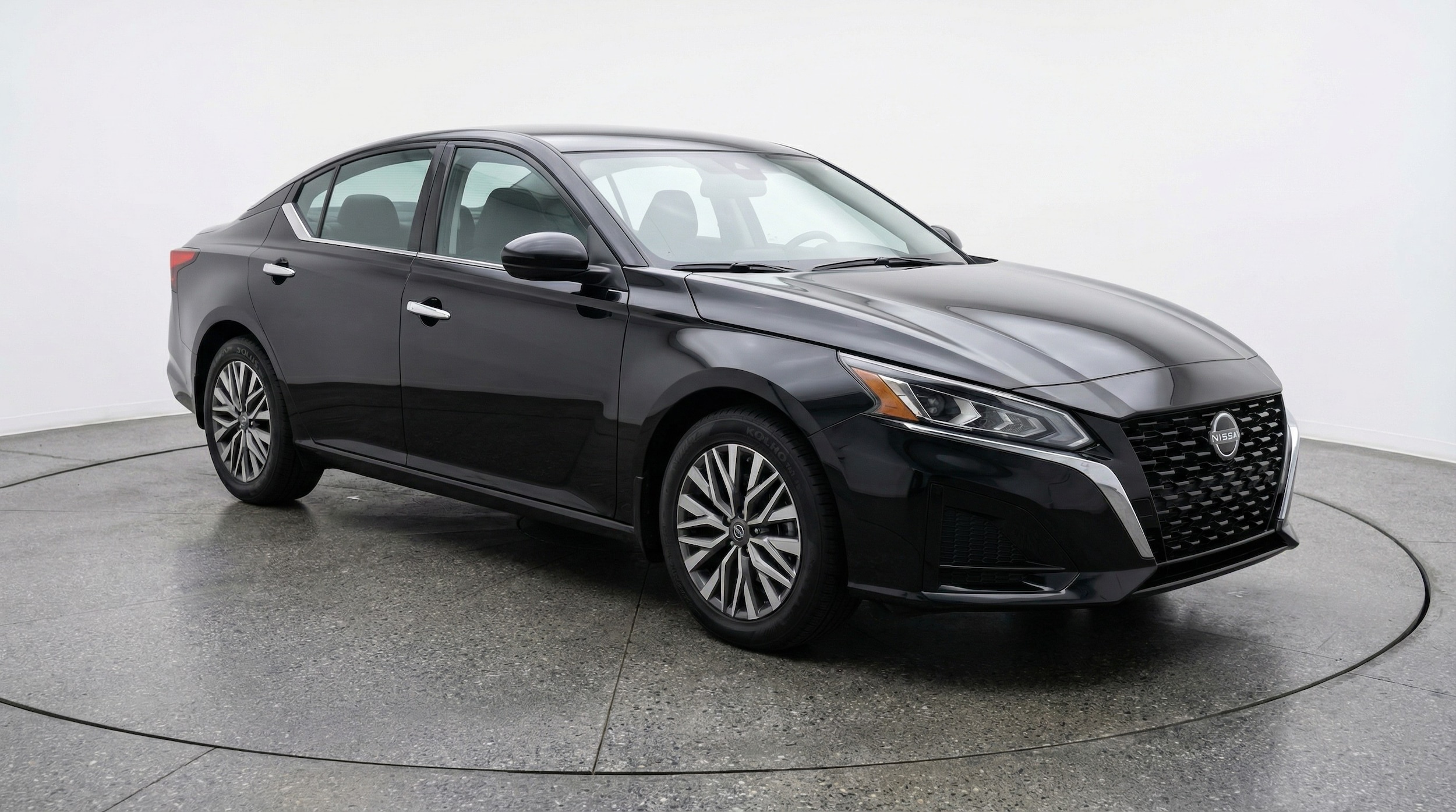 Thumbnail: 2025 Nissan Altima - 1