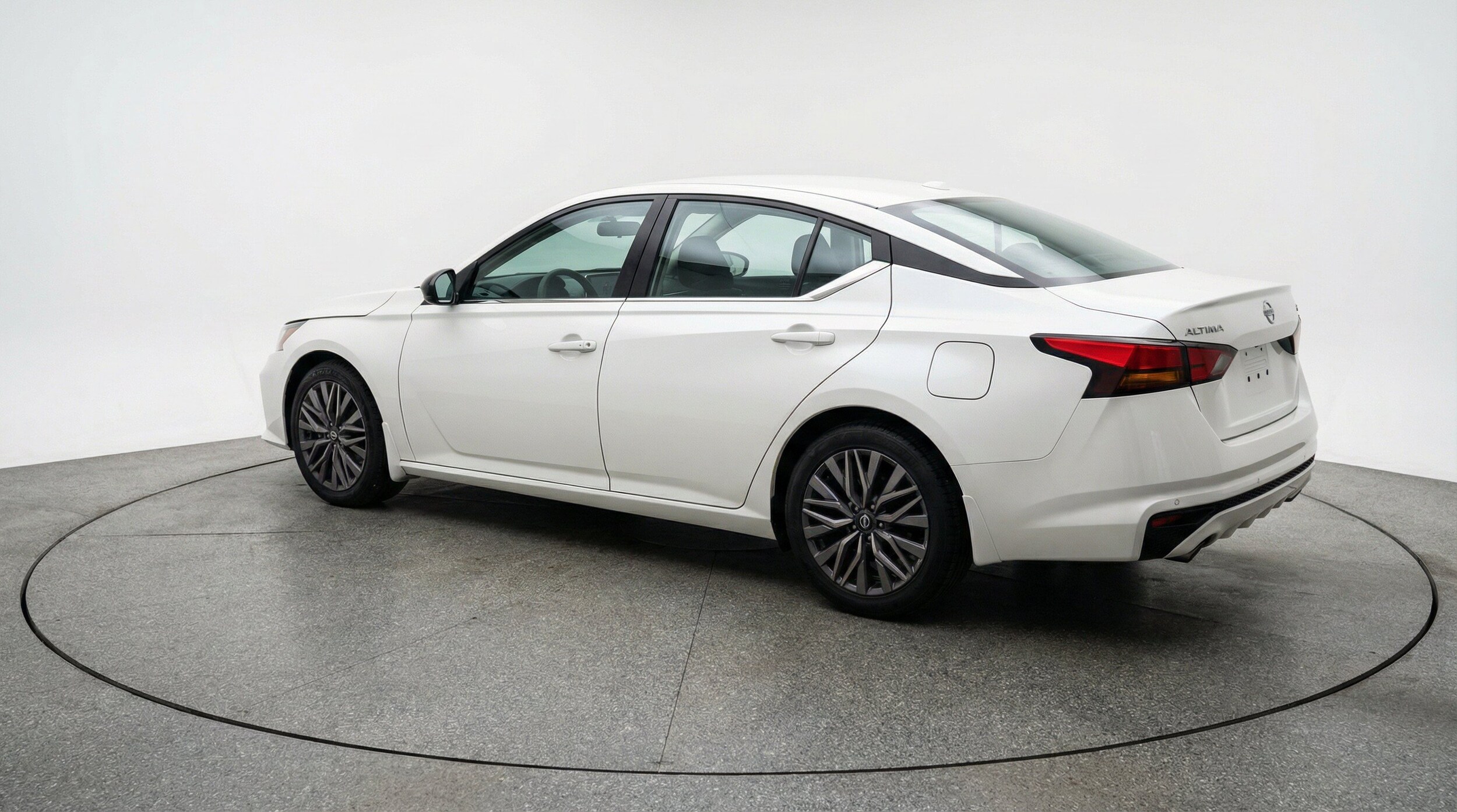 Thumbnail: 2025 Nissan Altima - 6