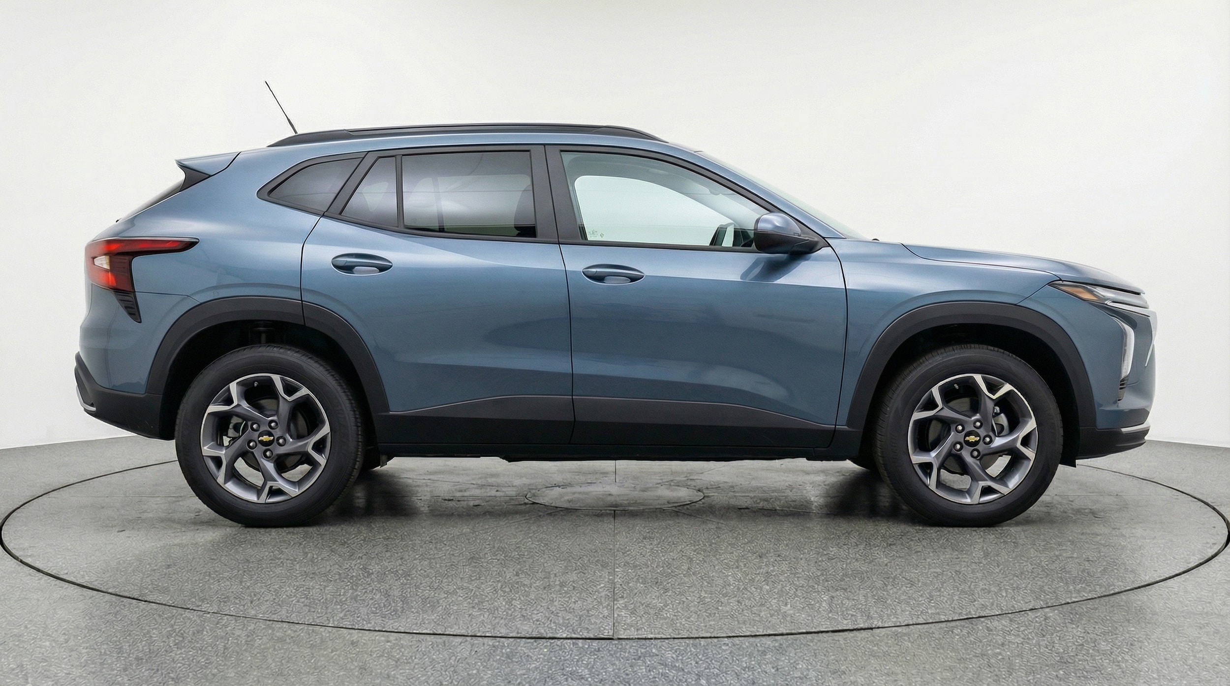 Thumbnail: 2025 Chevrolet Trax - 11