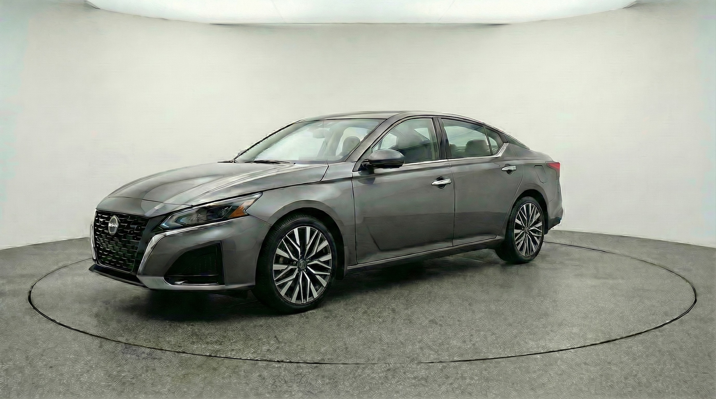 Thumbnail: 2025 Nissan Altima - 3