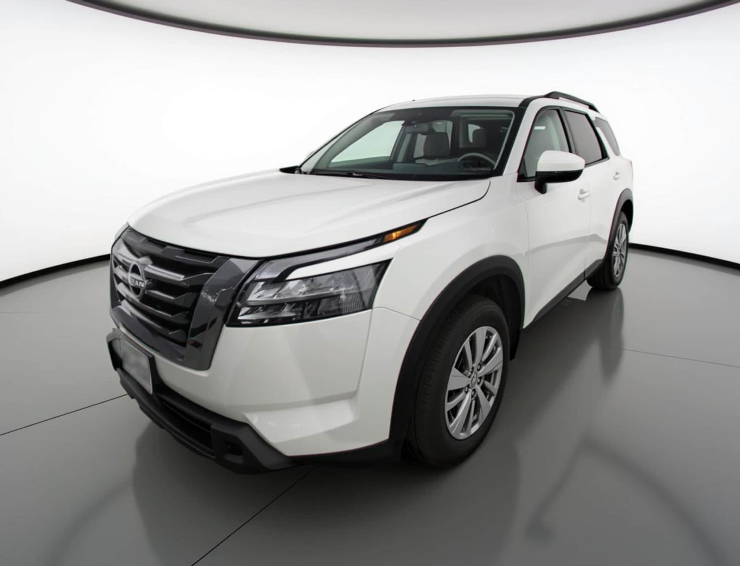 Thumbnail: 2025 Nissan Pathfinder - 3