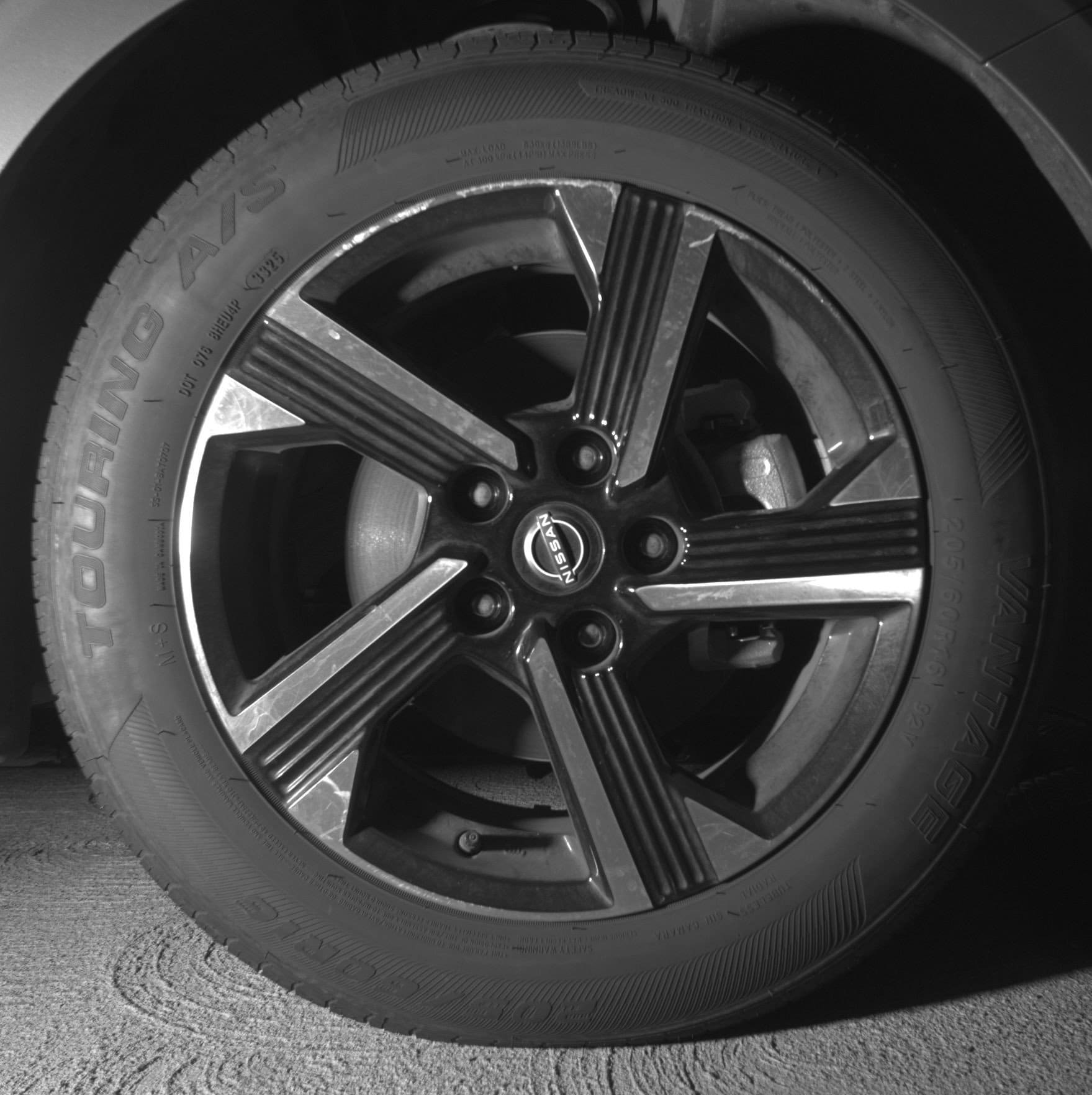 2025 Nissan Sentra SV - Photo 13