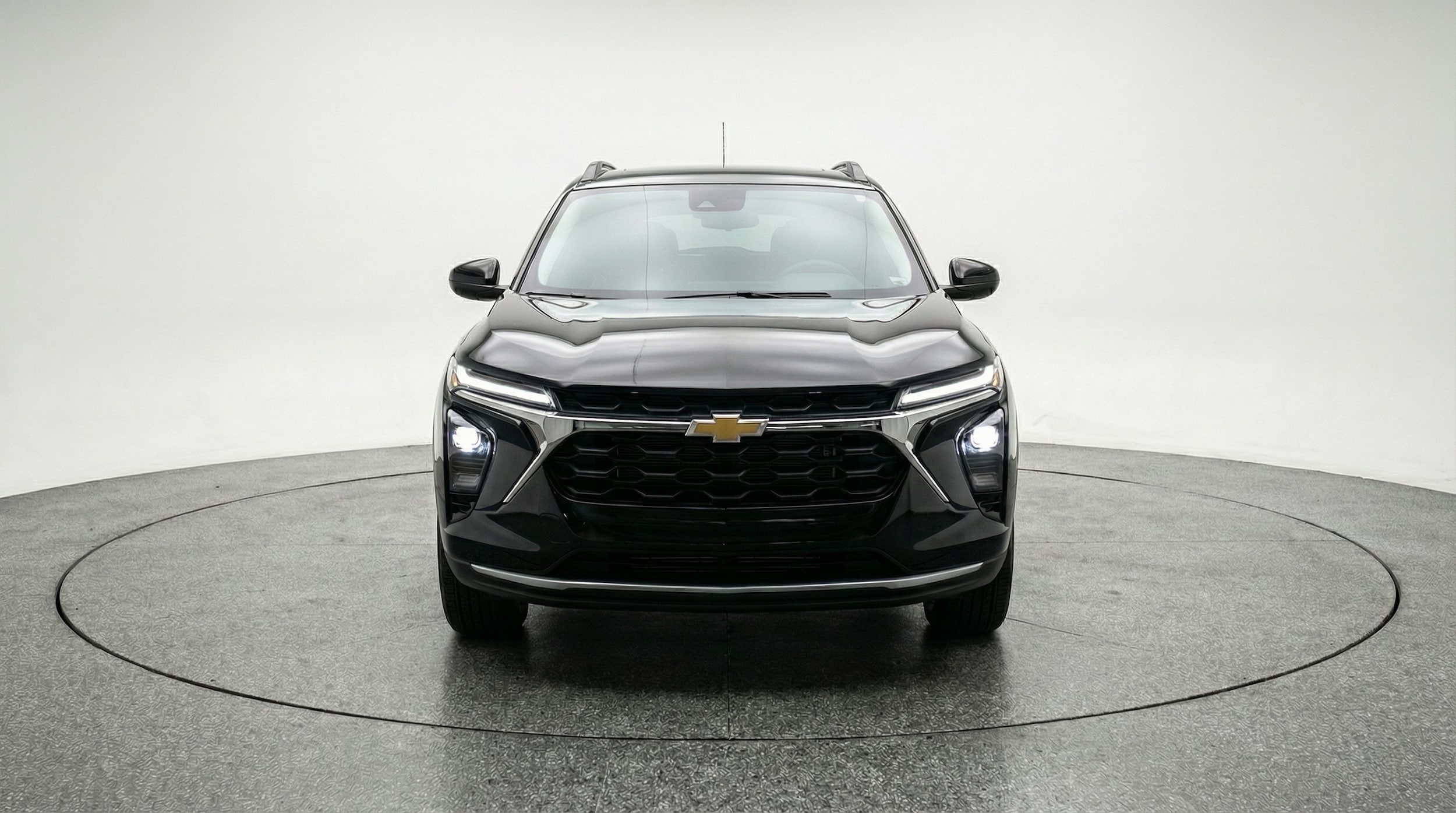 Thumbnail: 2025 Chevrolet Trax - 2