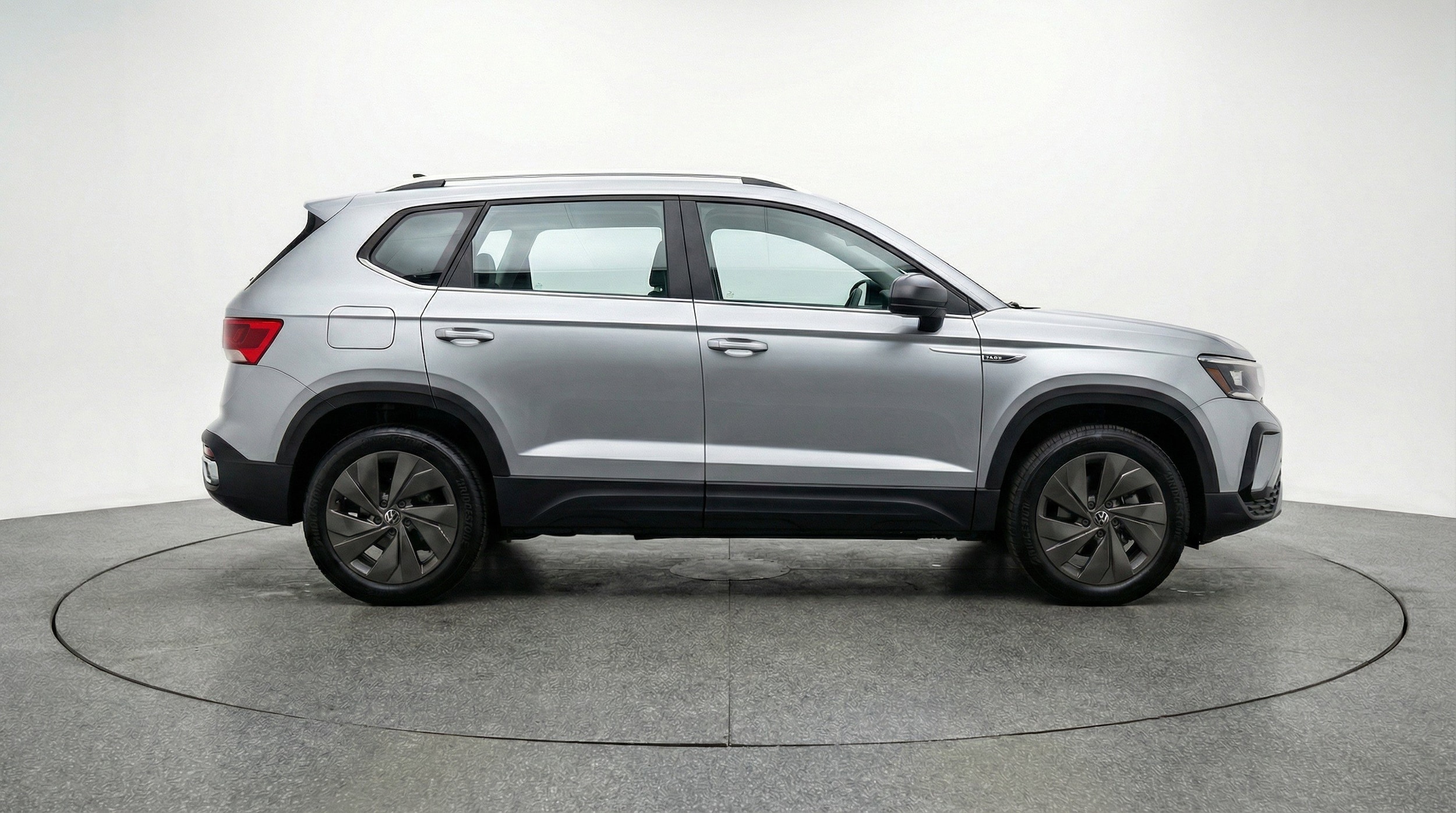 Thumbnail: 2025 Volkswagen Taos - 11