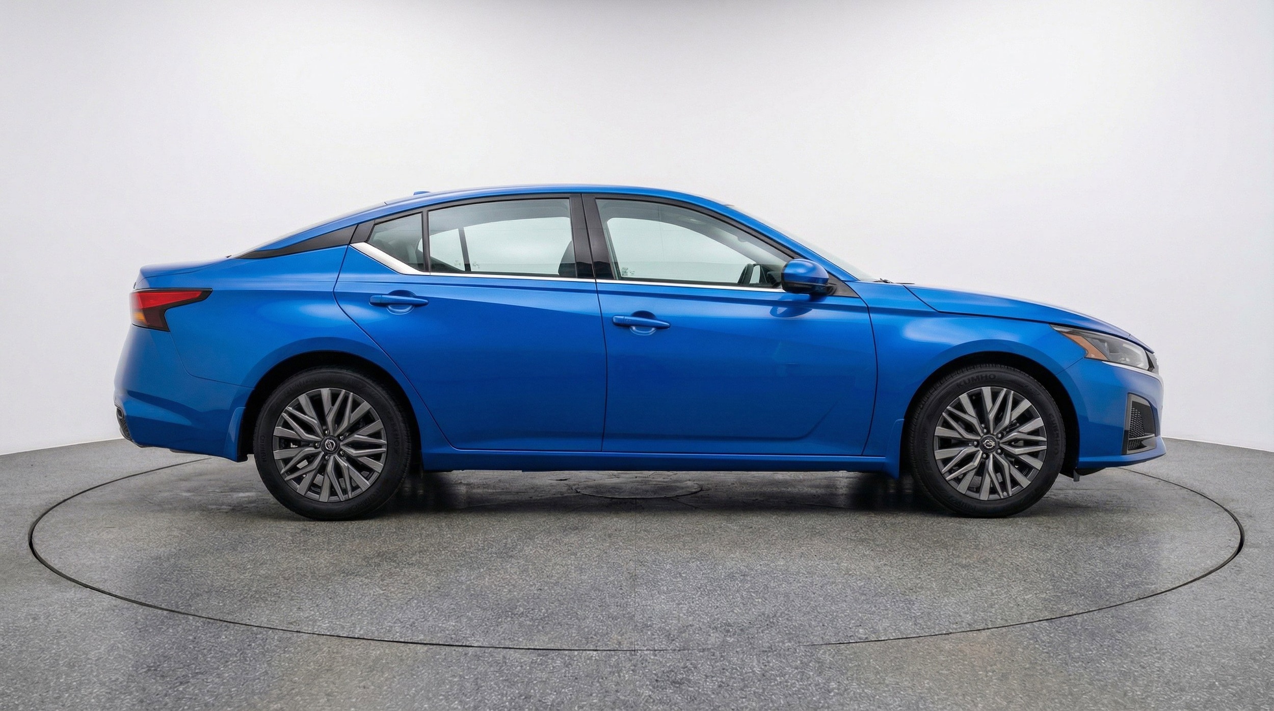 Thumbnail: 2025 Nissan Altima - 11