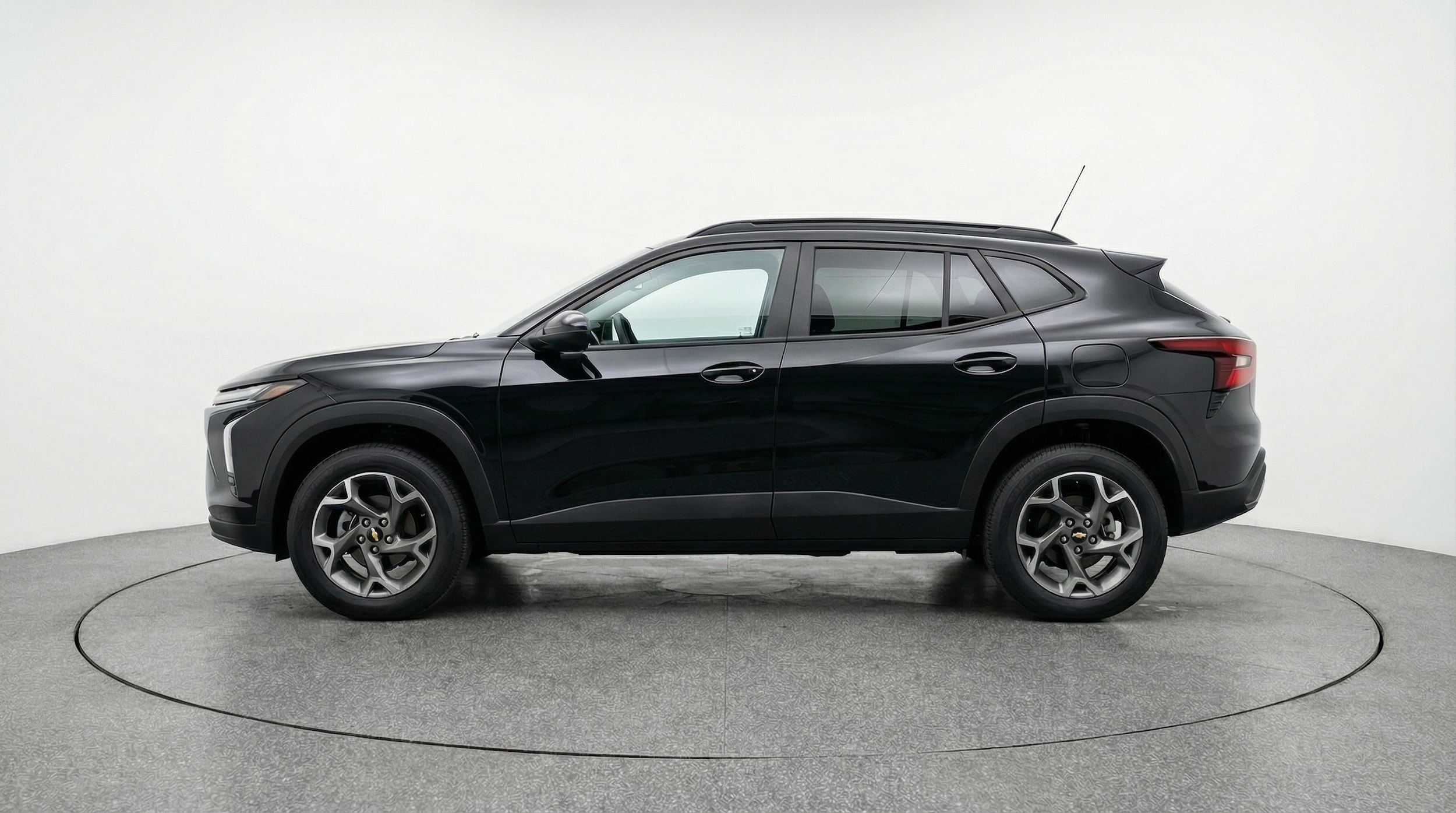 Thumbnail: 2025 Chevrolet Trax - 4