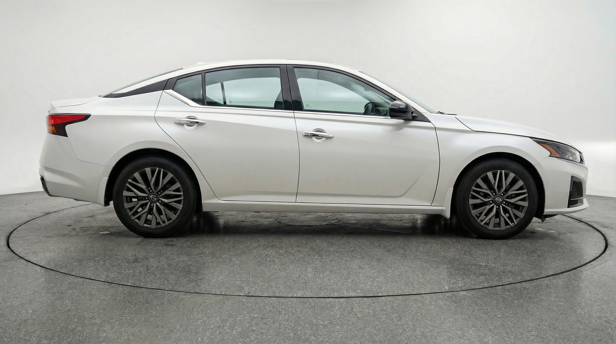 Thumbnail: 2025 Nissan Altima - 11