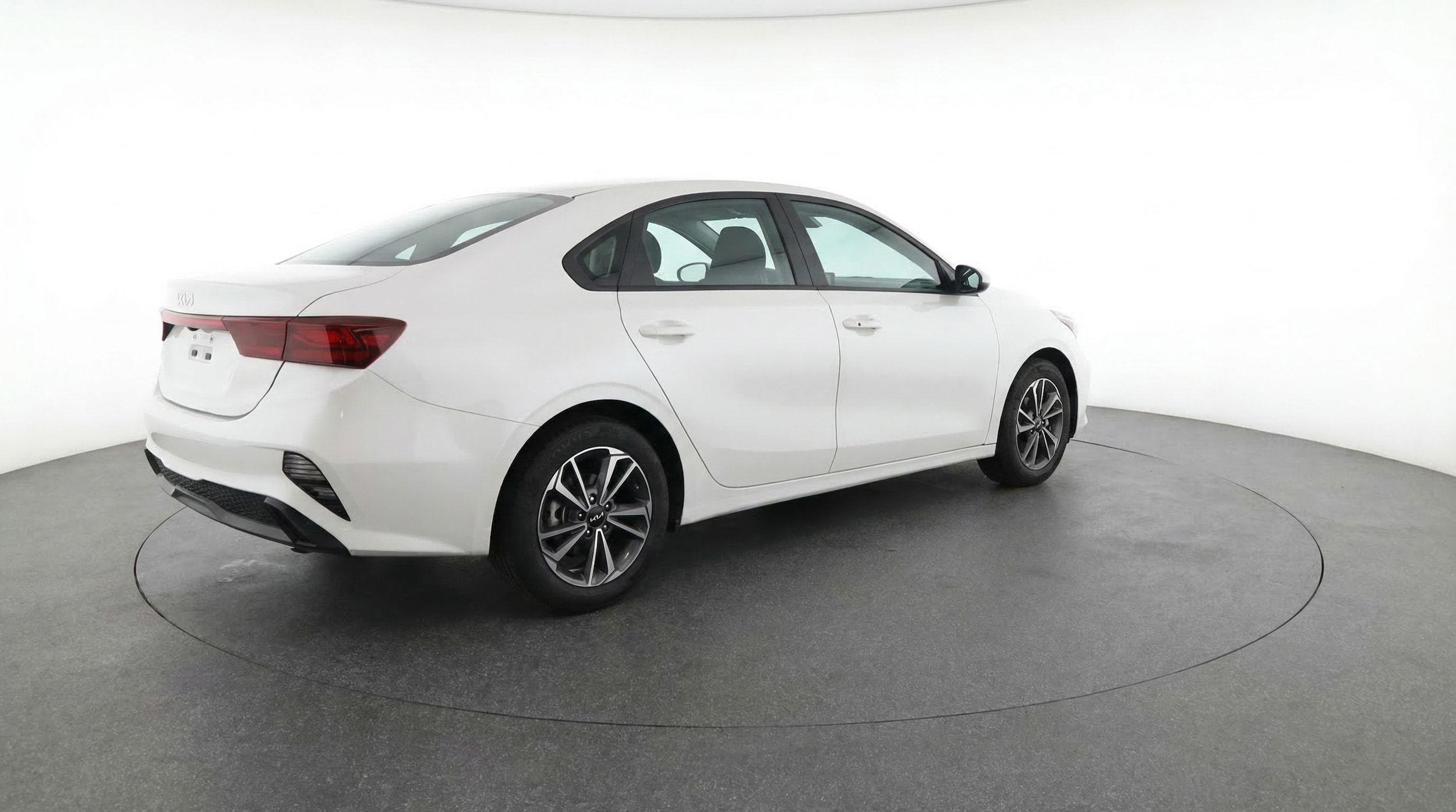 Thumbnail: 2024 Kia Forte - 7