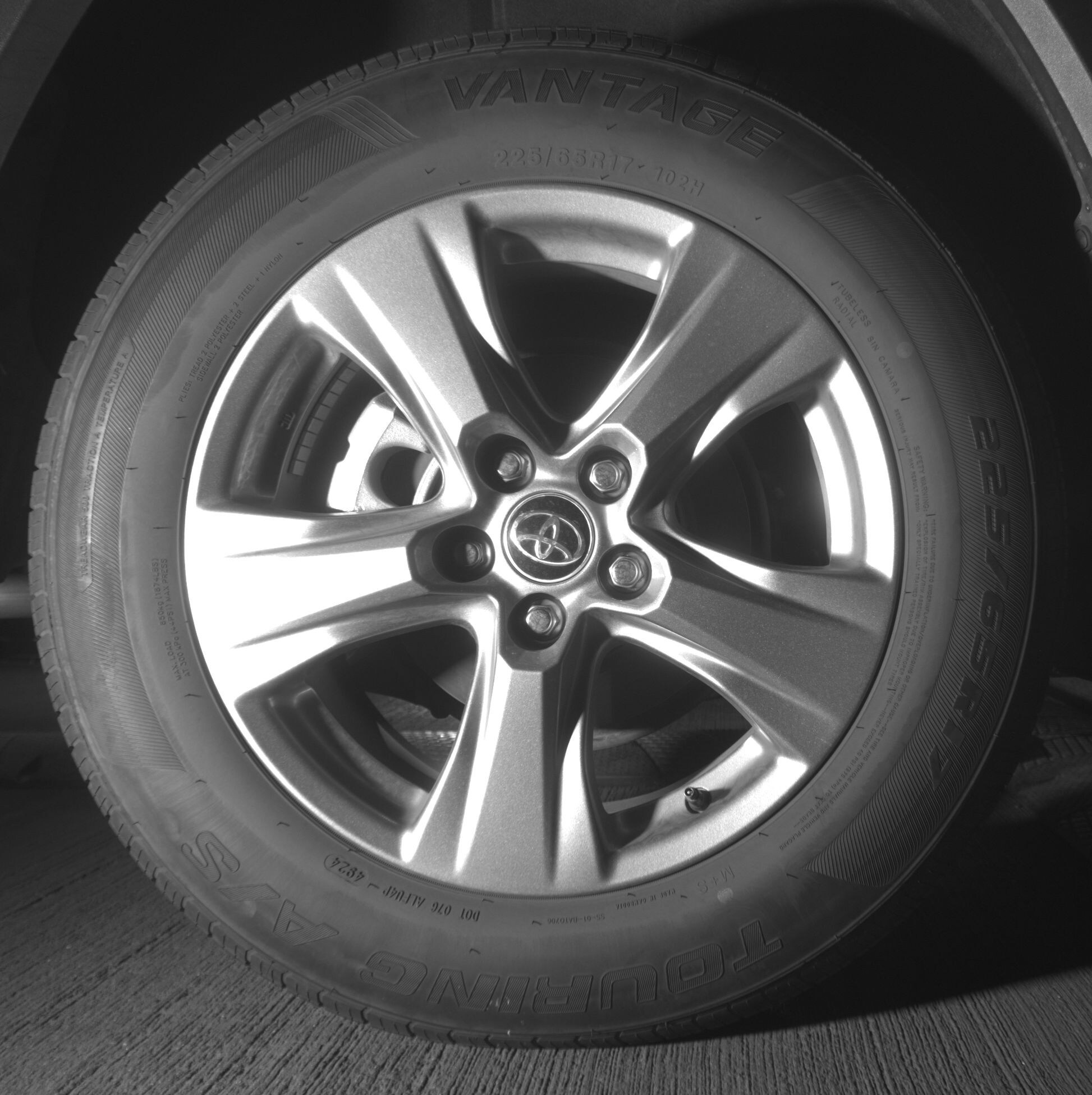 Thumbnail: 2025 Toyota RAV4 - 12