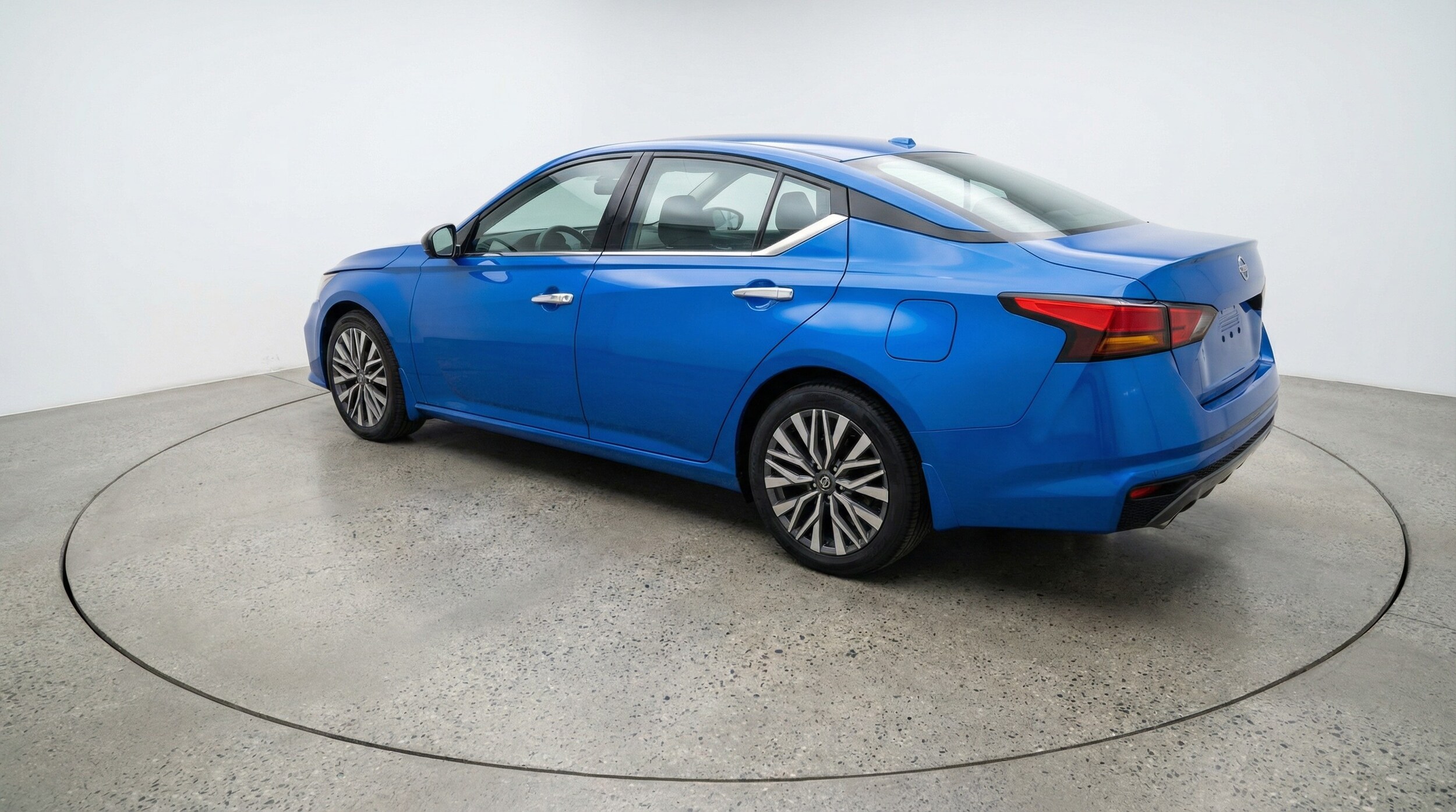 Thumbnail: 2025 Nissan Altima - 5