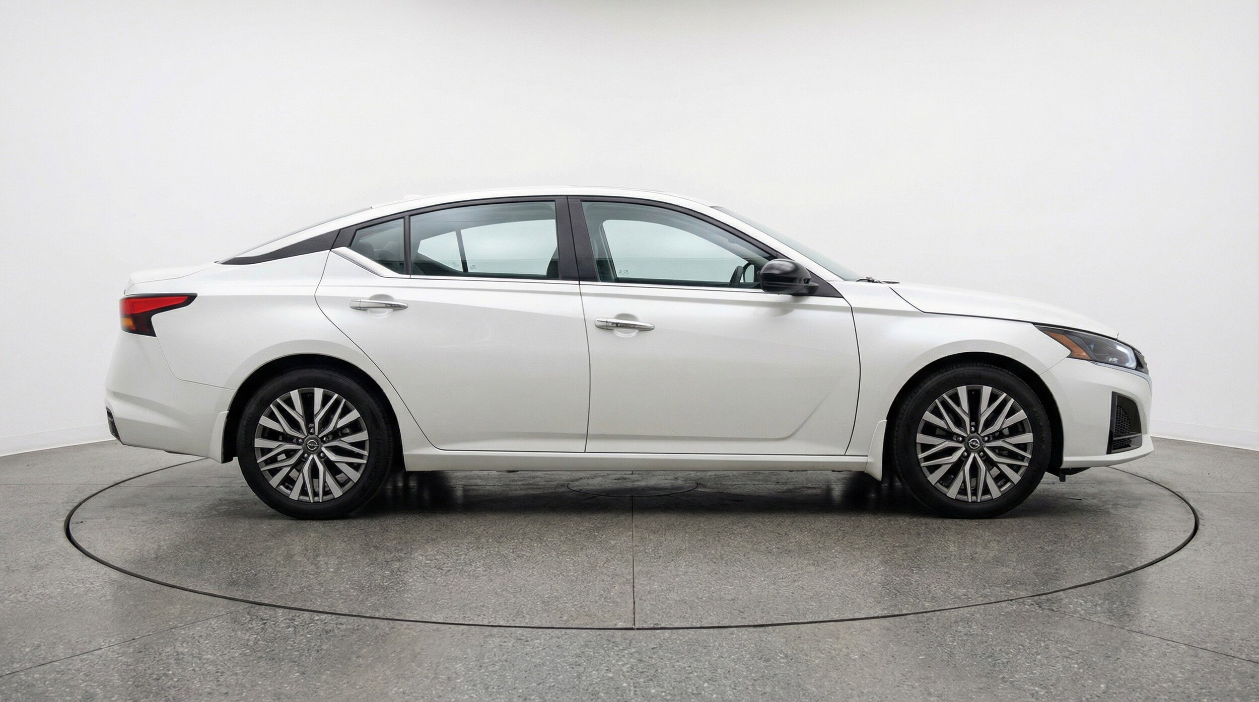 Thumbnail: 2025 Nissan Altima - 11