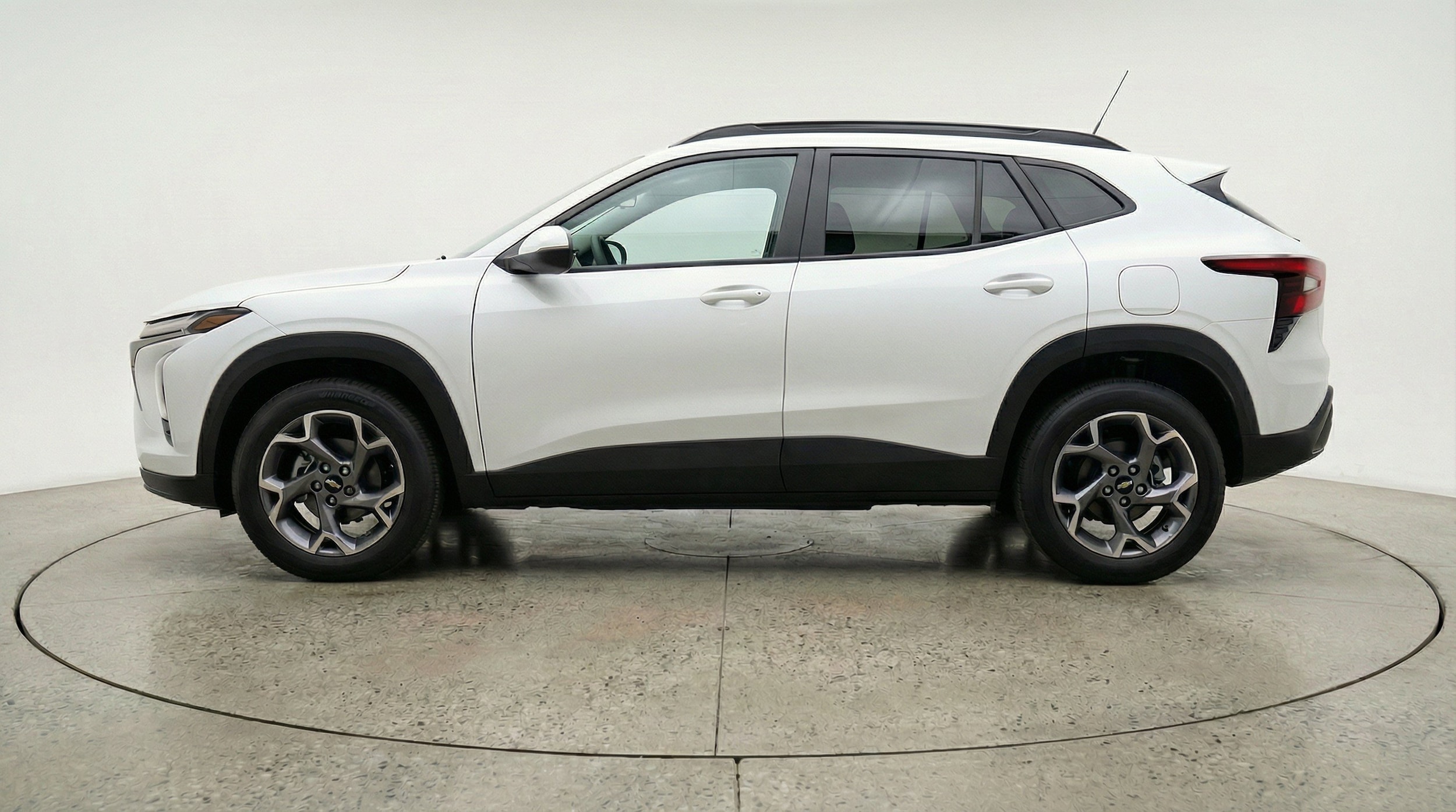 Thumbnail: 2025 Chevrolet Trax - 5