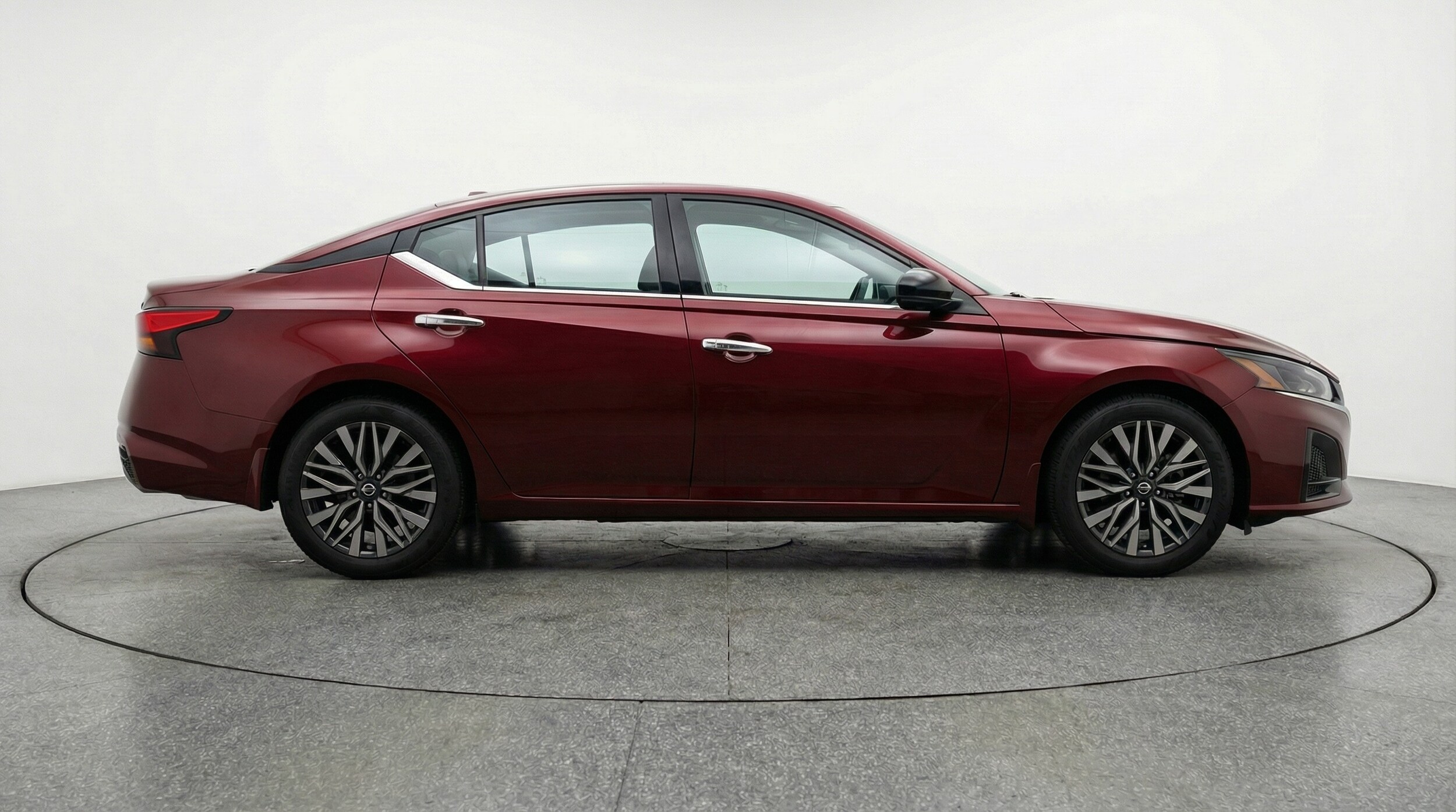 Thumbnail: 2025 Nissan Altima - 8