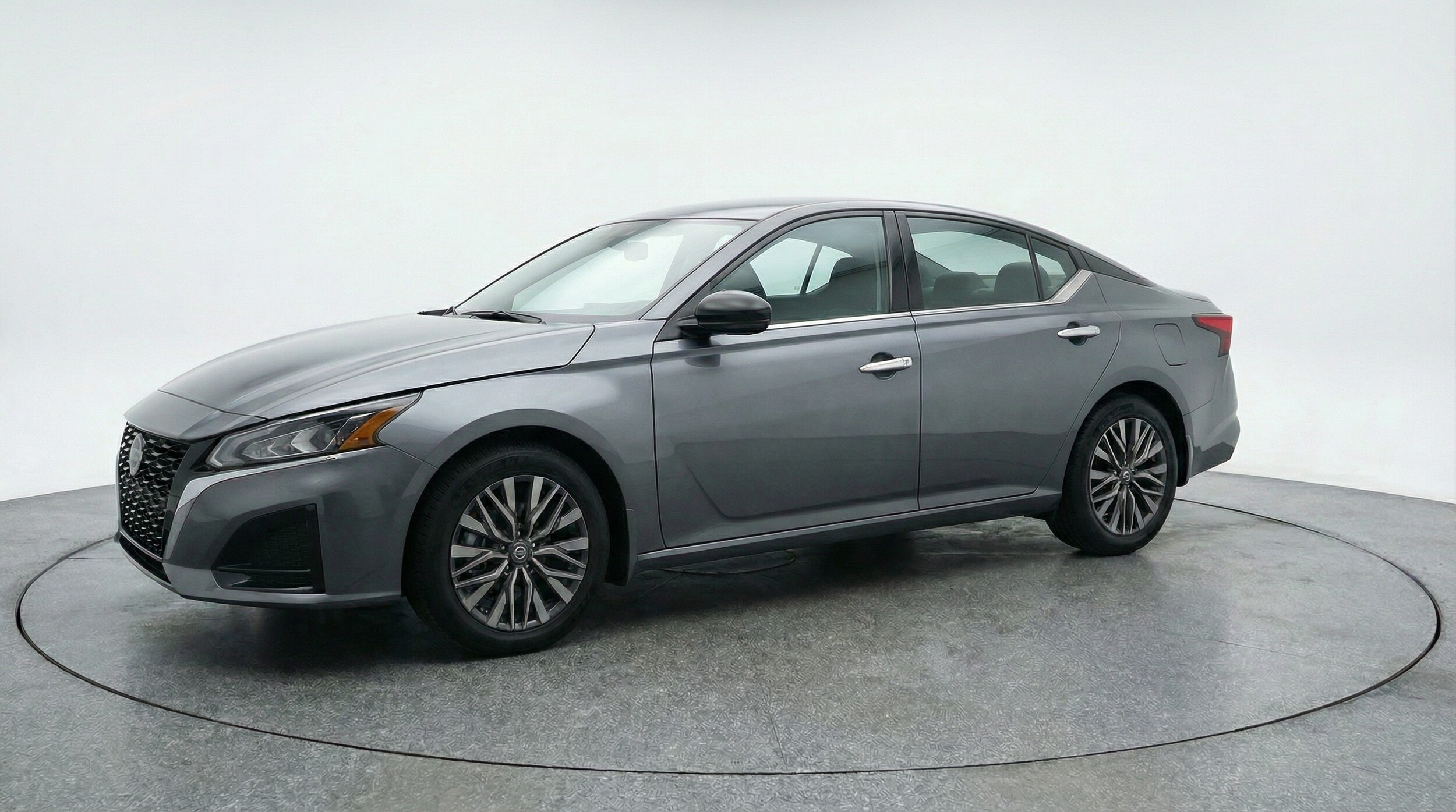 Thumbnail: 2025 Nissan Altima - 3