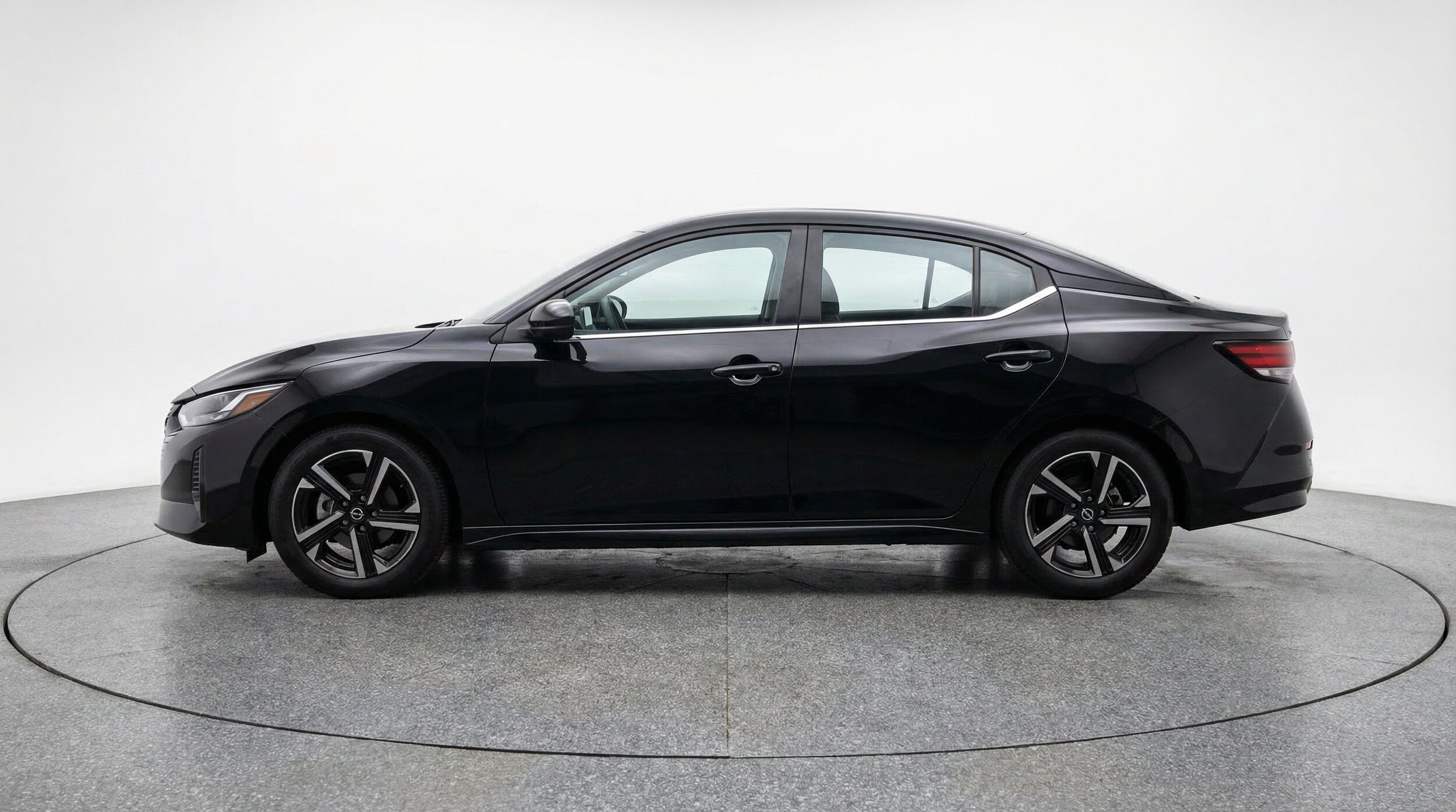Thumbnail: 2025 Nissan Sentra - 5