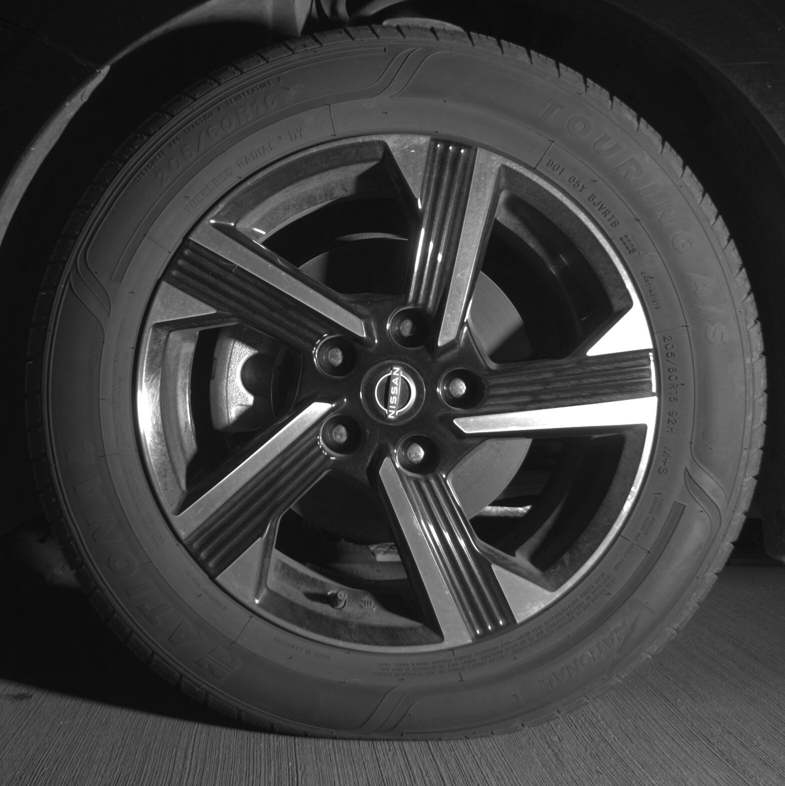 Thumbnail: 2025 Nissan Sentra - 9