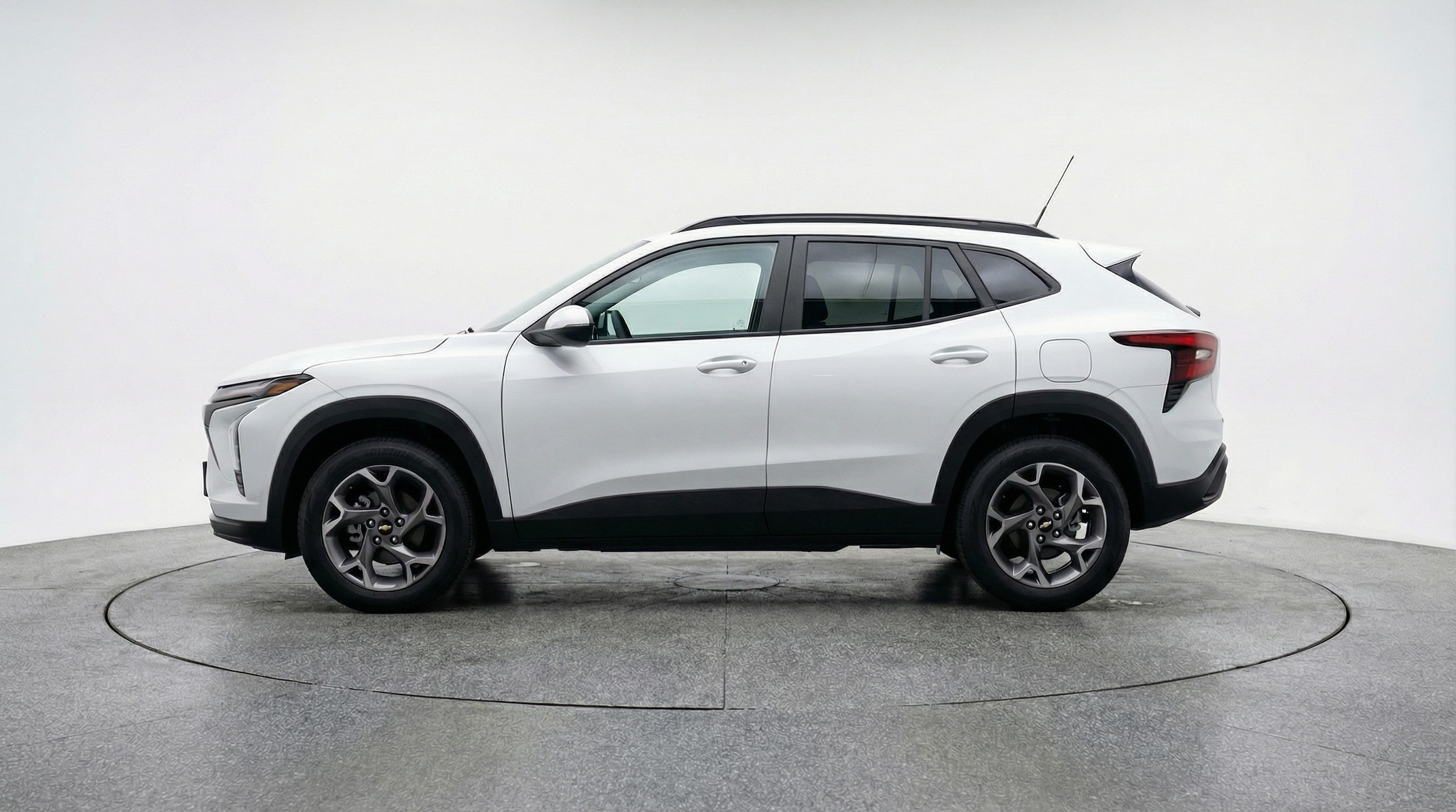 Thumbnail: 2025 Chevrolet Trax - 4