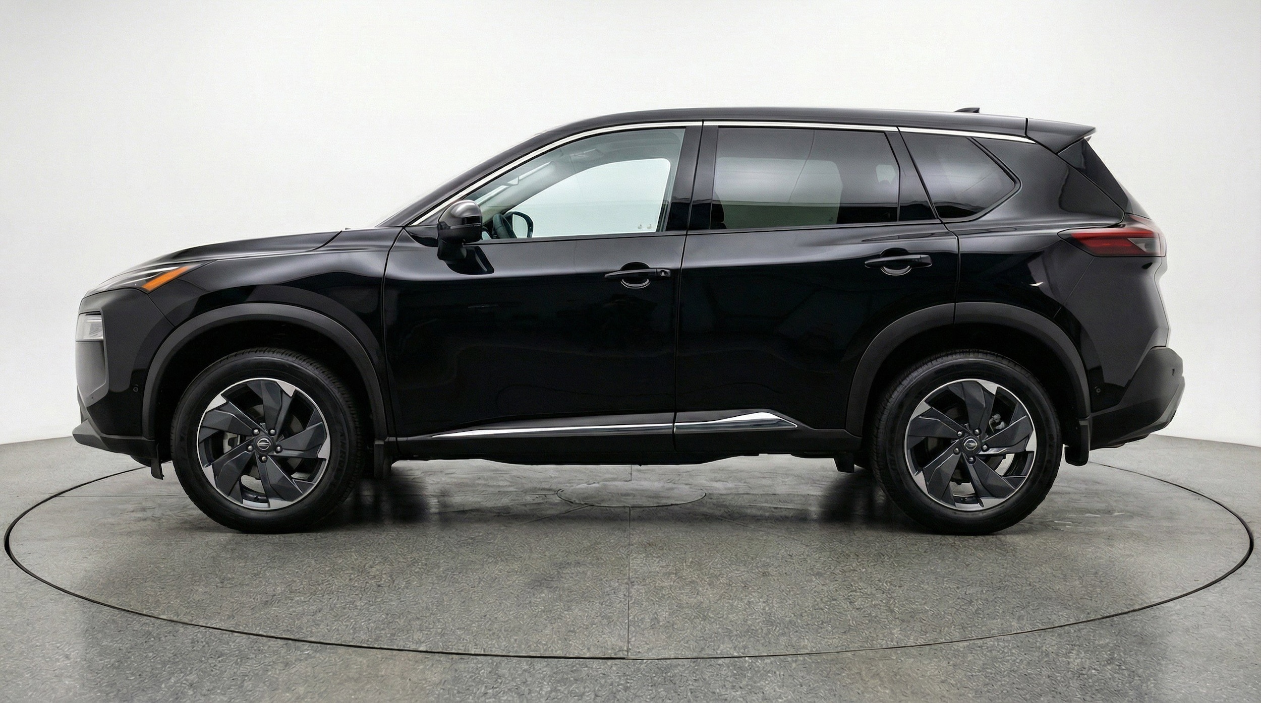 Thumbnail: 2025 Nissan Rogue - 5