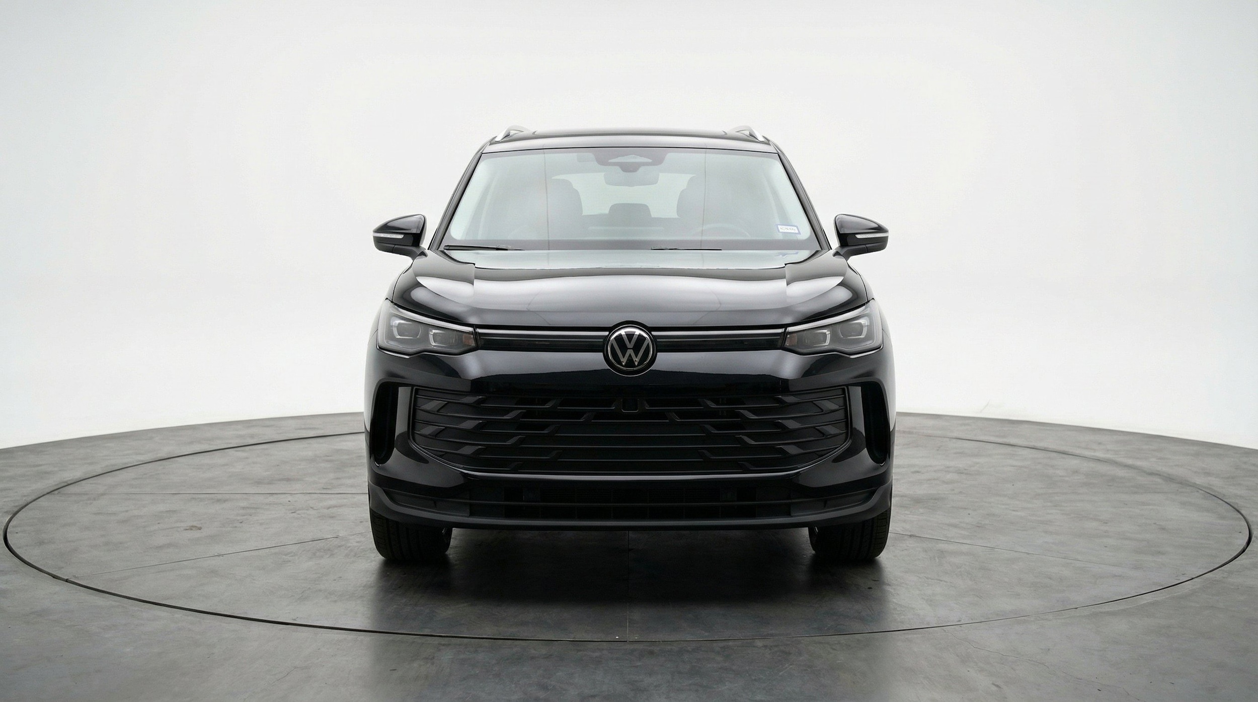 Thumbnail: 2026 Volkswagen Tiguan - 2