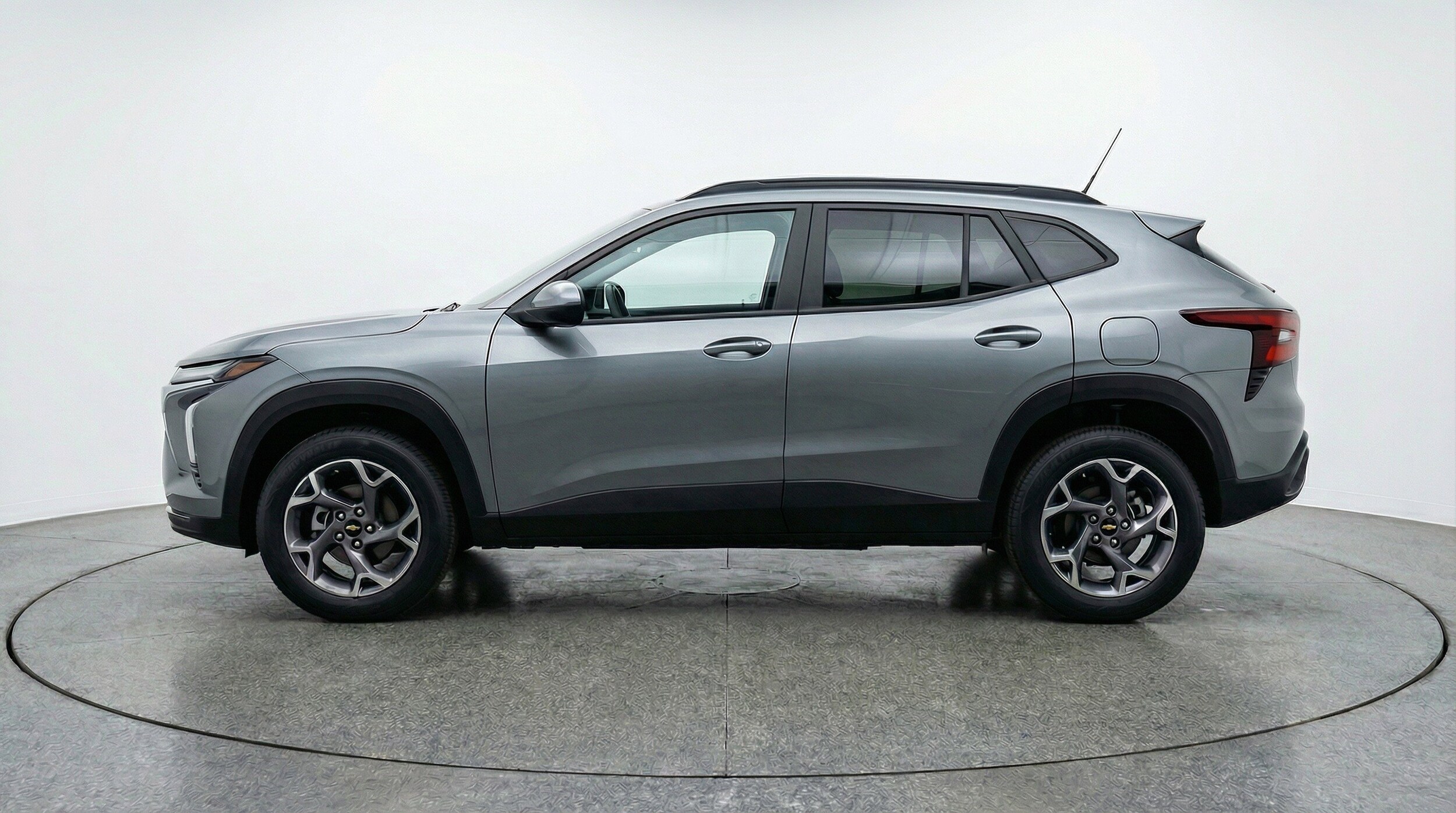 Thumbnail: 2025 Chevrolet Trax - 5