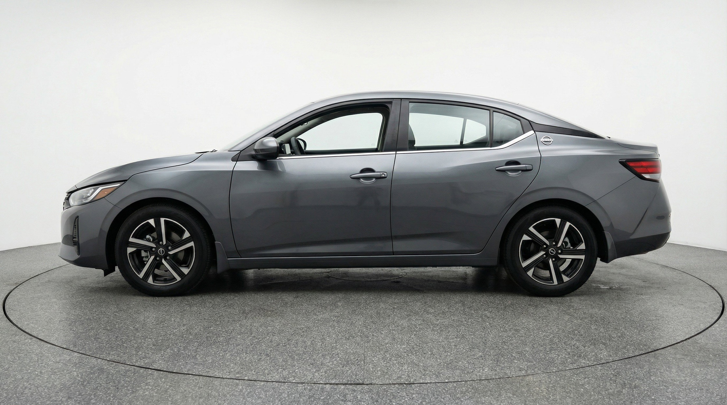 Thumbnail: 2025 Nissan Sentra - 5